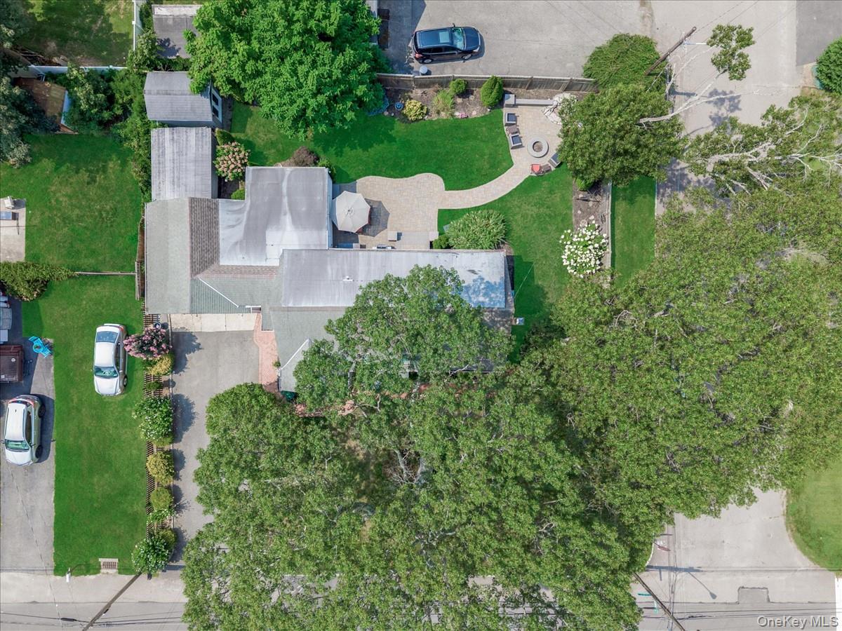 60 Hanrahan Avenue, Farmingville, NY 11738