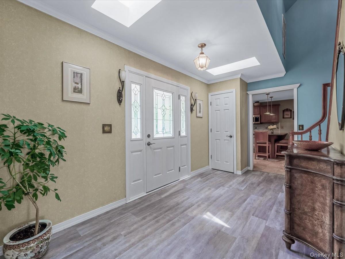 60 Hanrahan Avenue, Farmingville, NY 11738