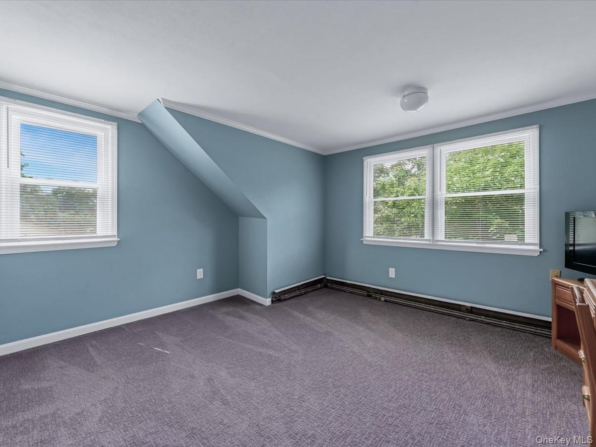 60 Hanrahan Avenue, Farmingville, NY 11738