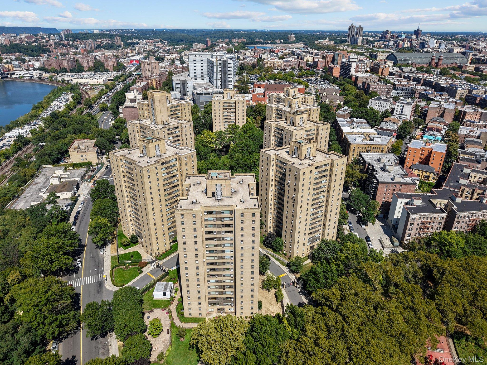 1 Fordham Hill Oval Oval # 4E, Bronx, NY 10468