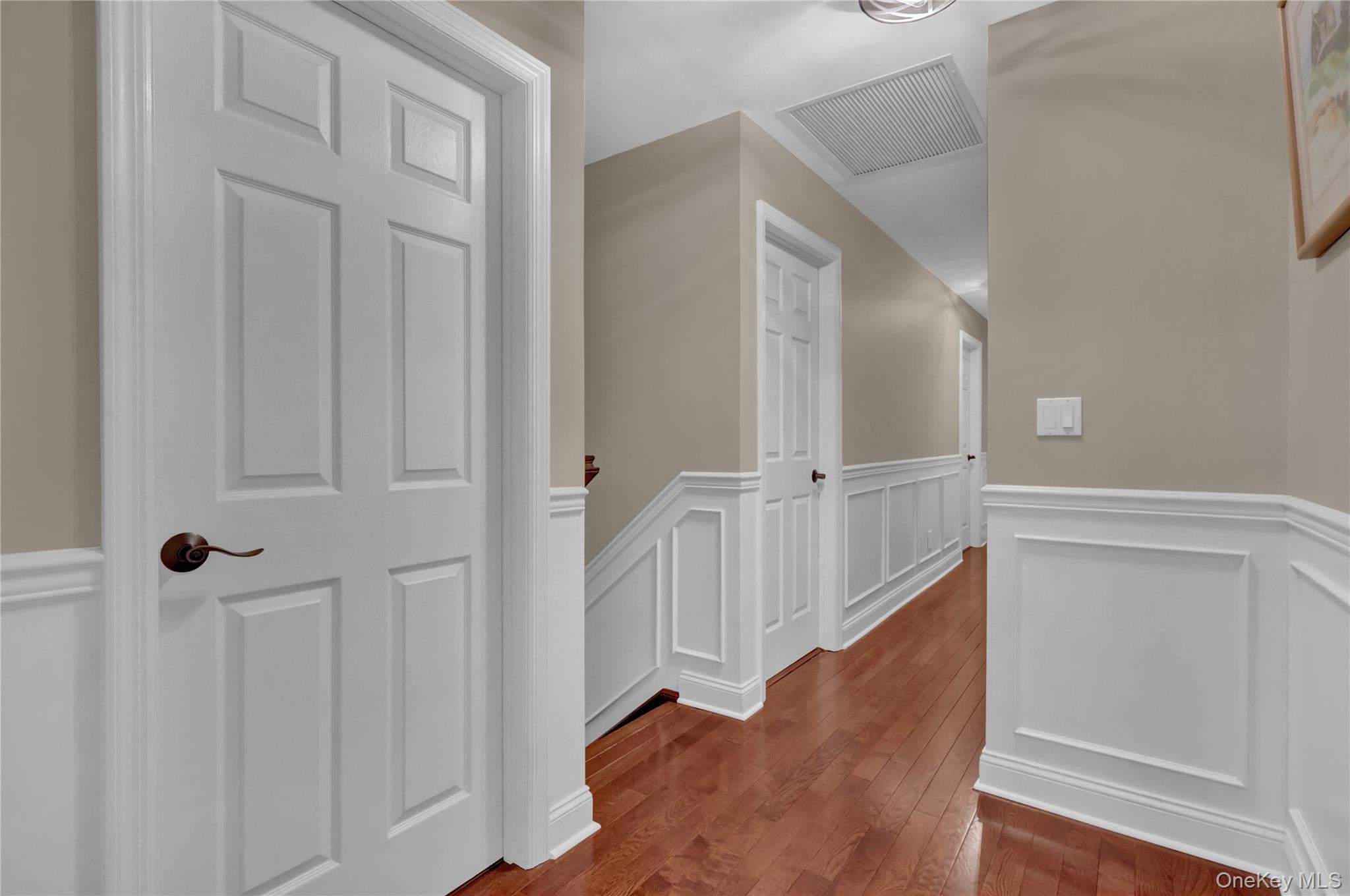 105 Cliff Road, Port Jefferson, NY 11777