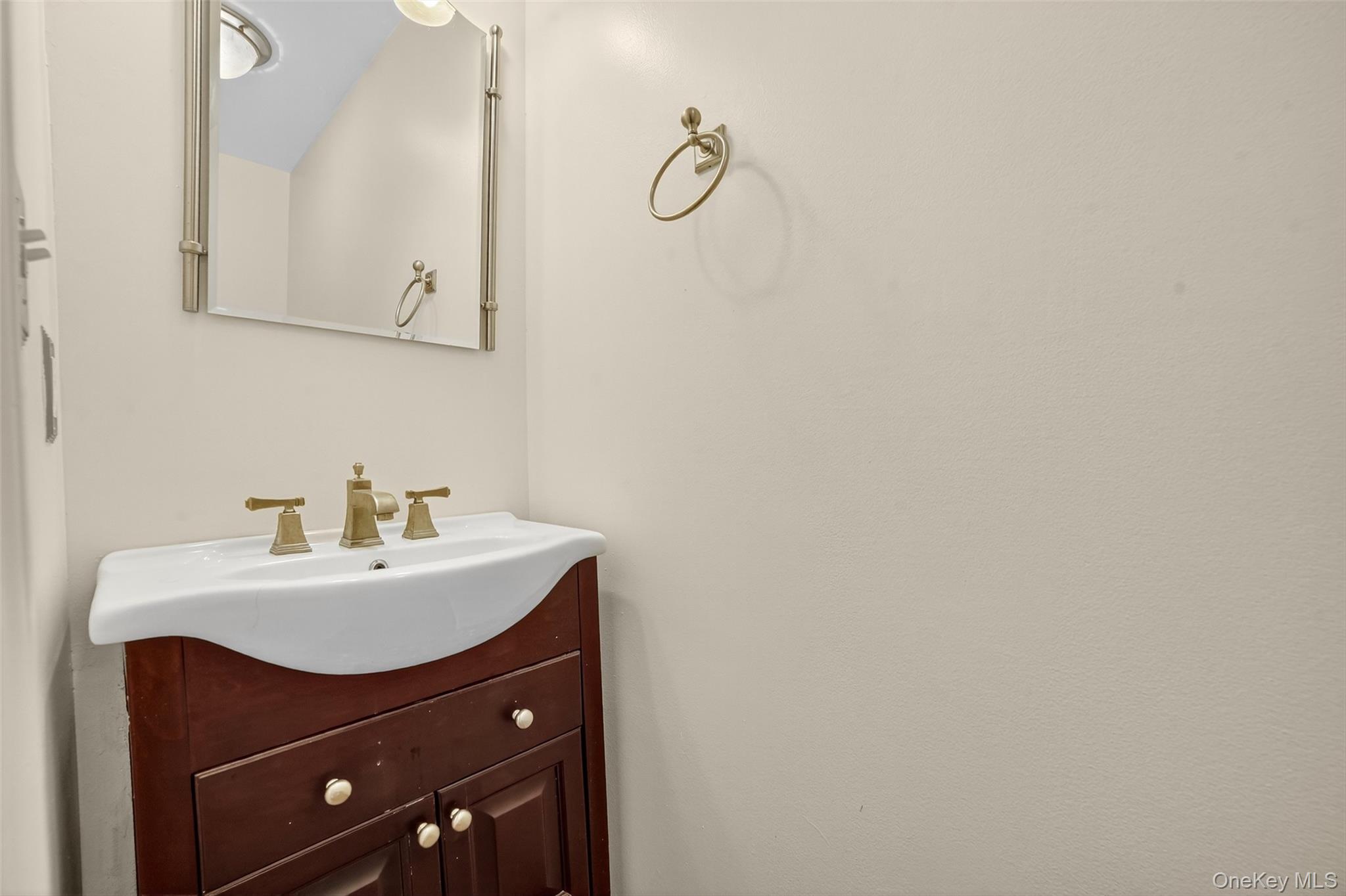 501 Mallard Way, Peekskill, NY 10566