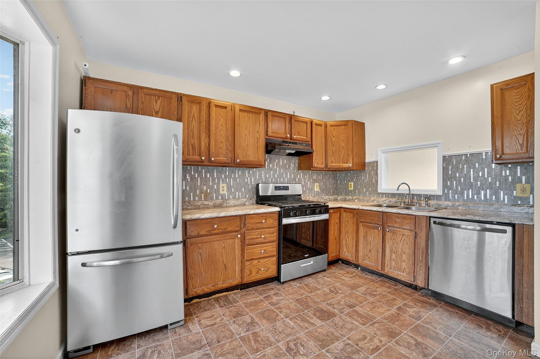 501 Mallard Way, Peekskill, NY 10566