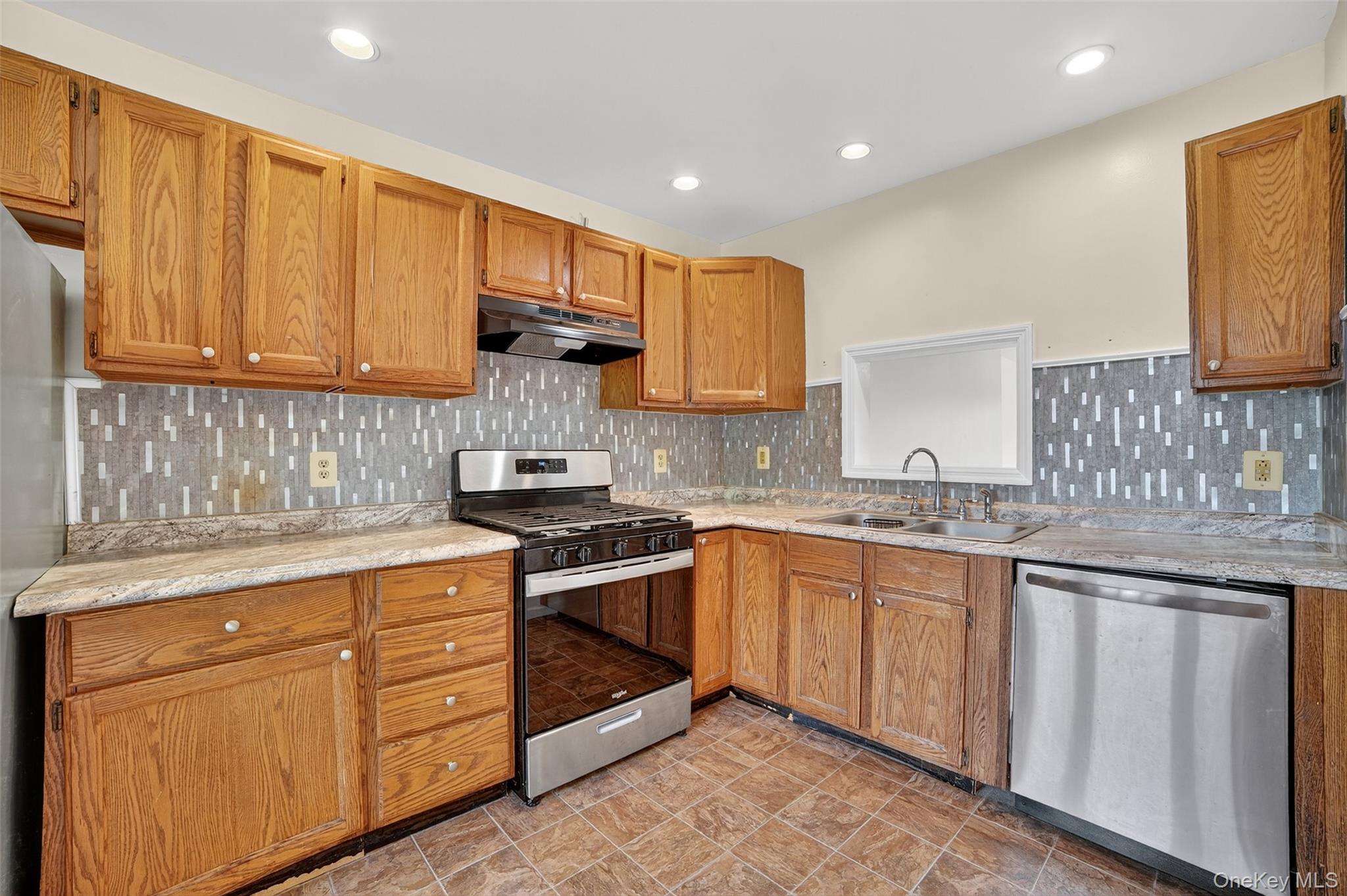 501 Mallard Way, Peekskill, NY 10566