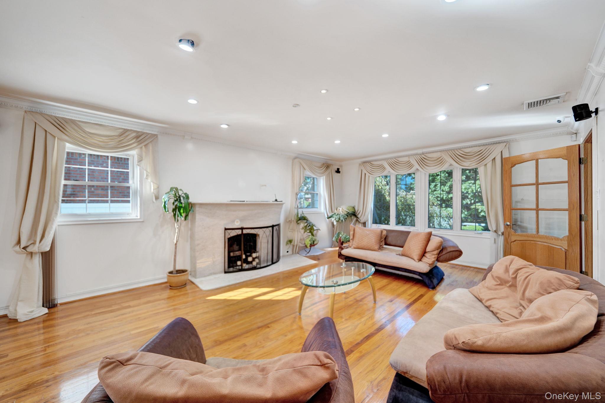 73-55 194th Street, Fresh Meadows, NY 11366