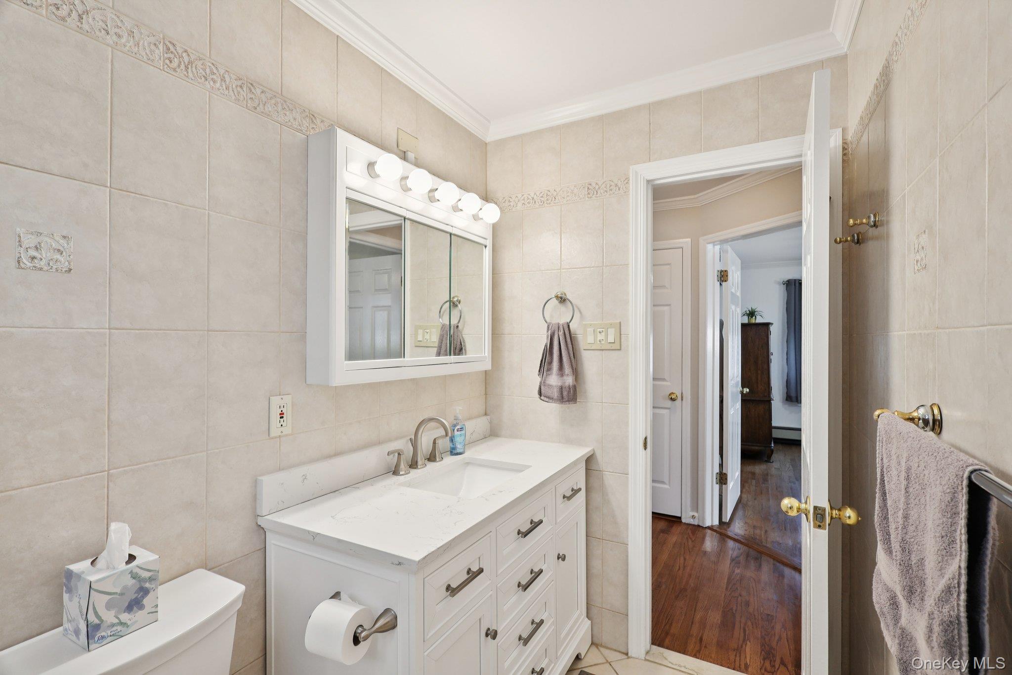 21 Eldridge Street, East Northport, NY 11731