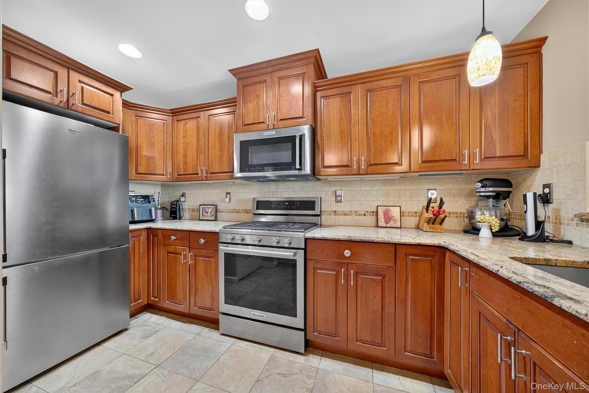 3 Cross Street # 302, Suffern, NY 10901