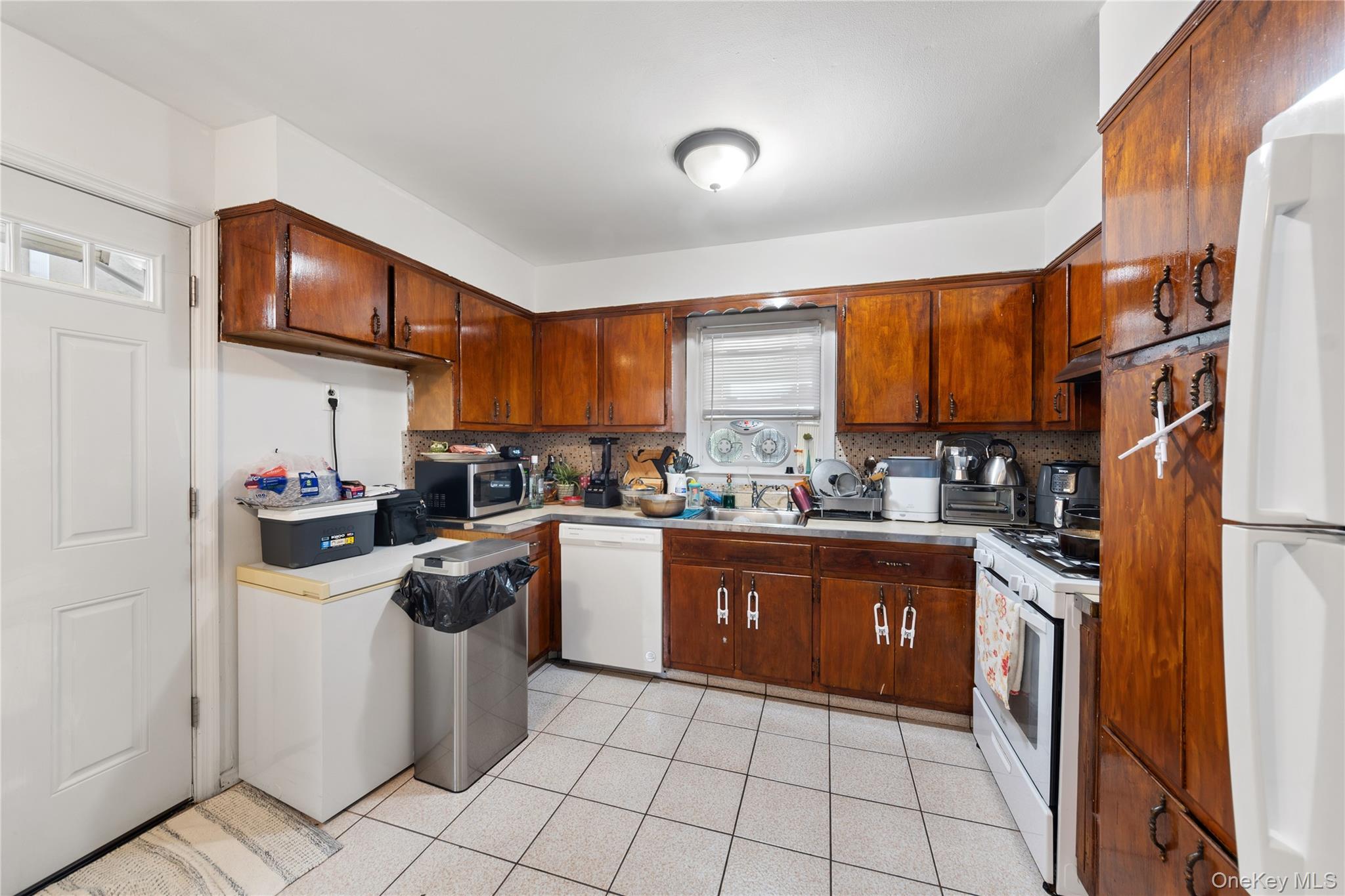 75 Stevens Avenue, Yonkers, NY 10704