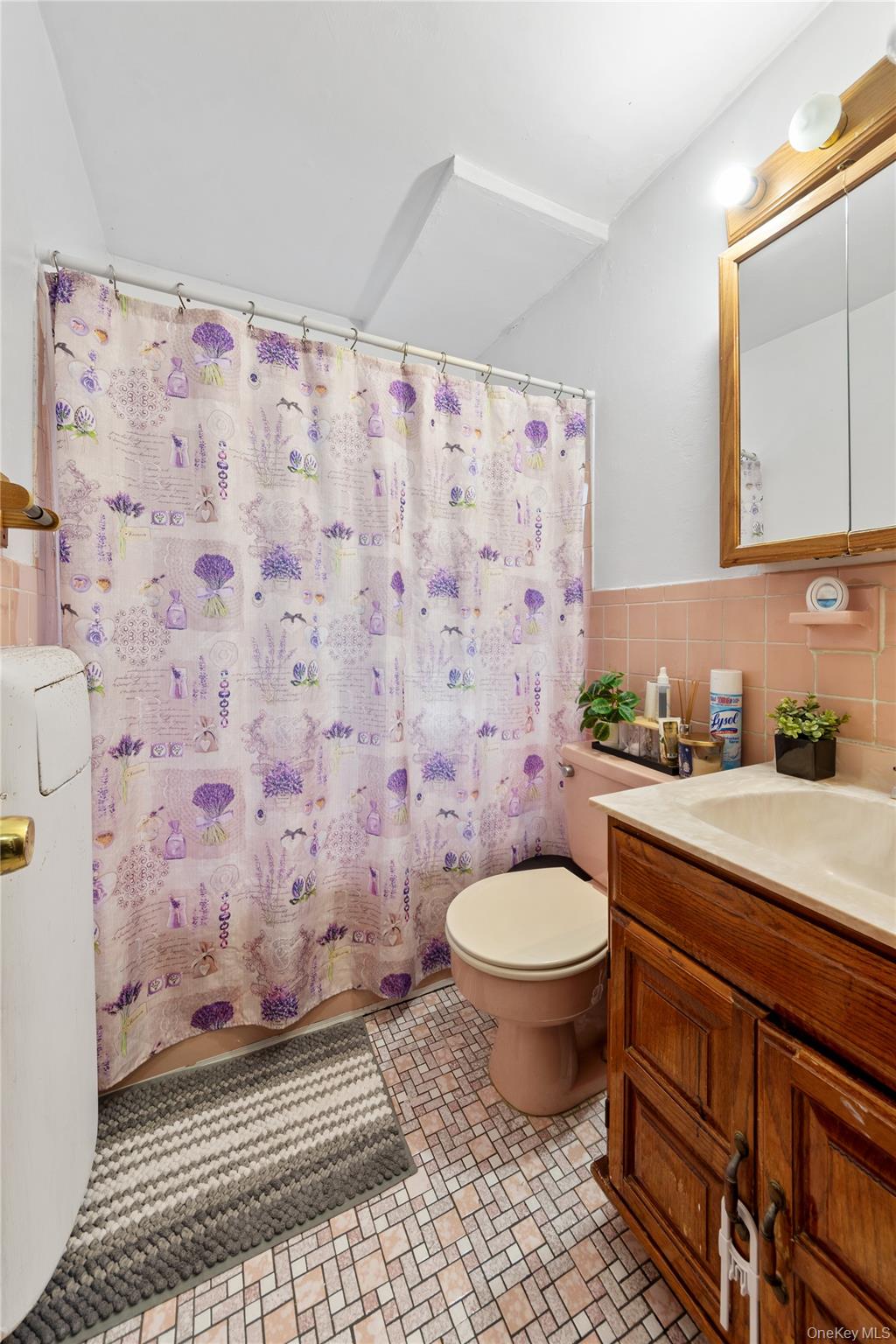 75 Stevens Avenue, Yonkers, NY 10704