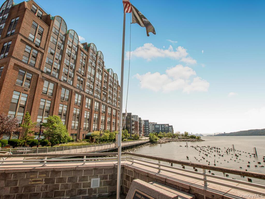 23 Water Grant Street # 11A, Yonkers, NY 10701