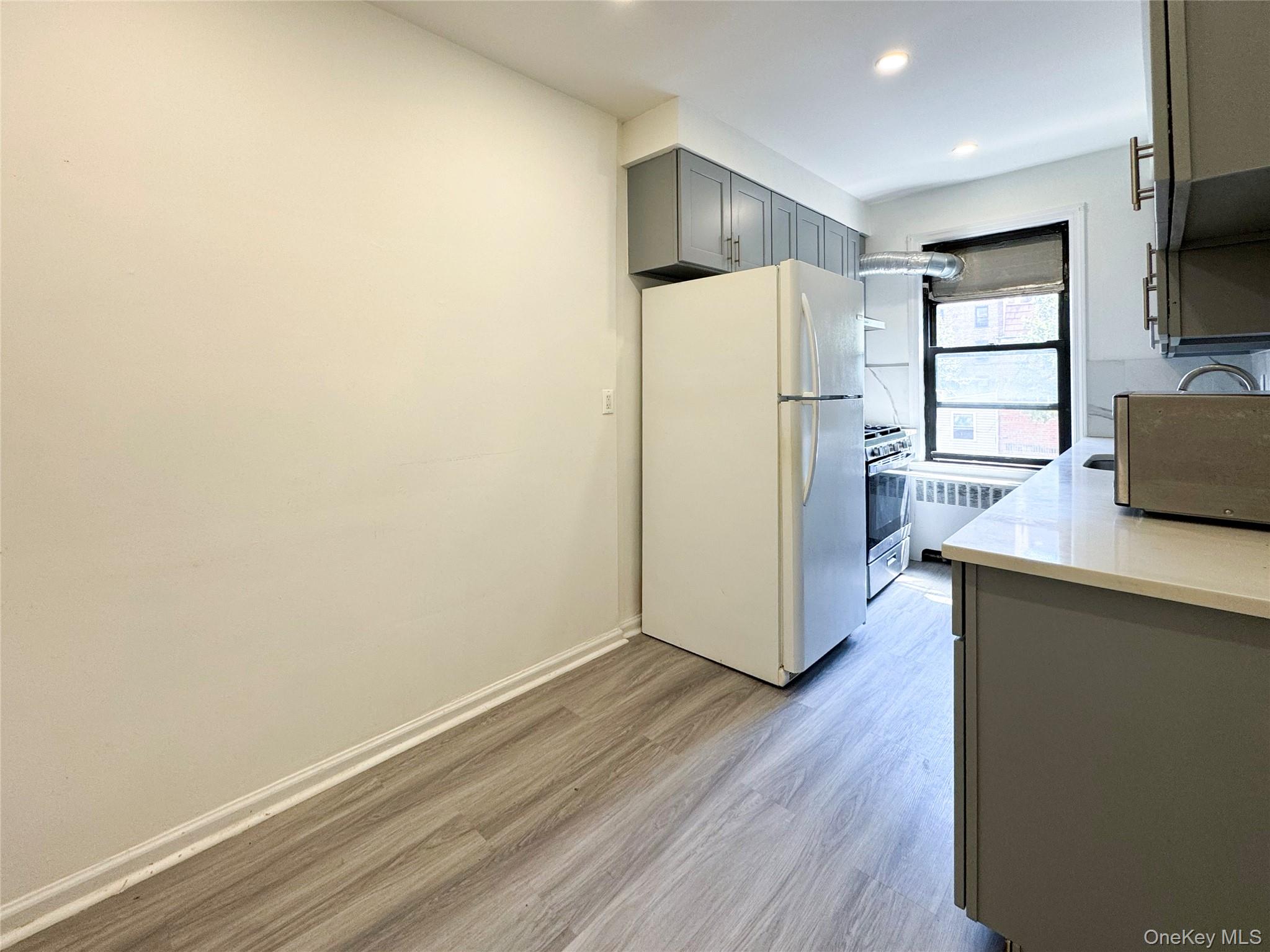 37-31 149th st # 2m, Flushing, NY 11354