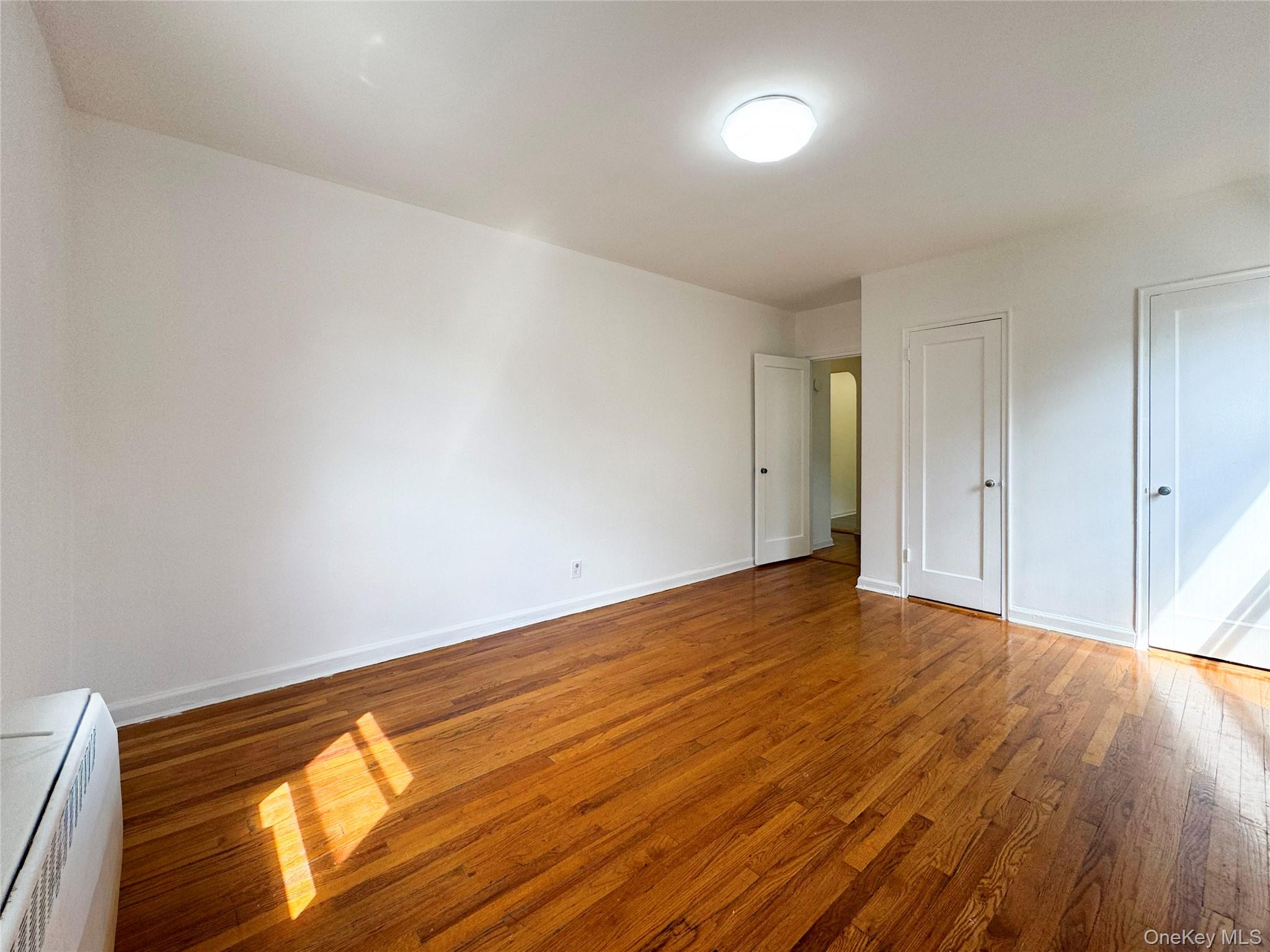 37-31 149th st # 2m, Flushing, NY 11354