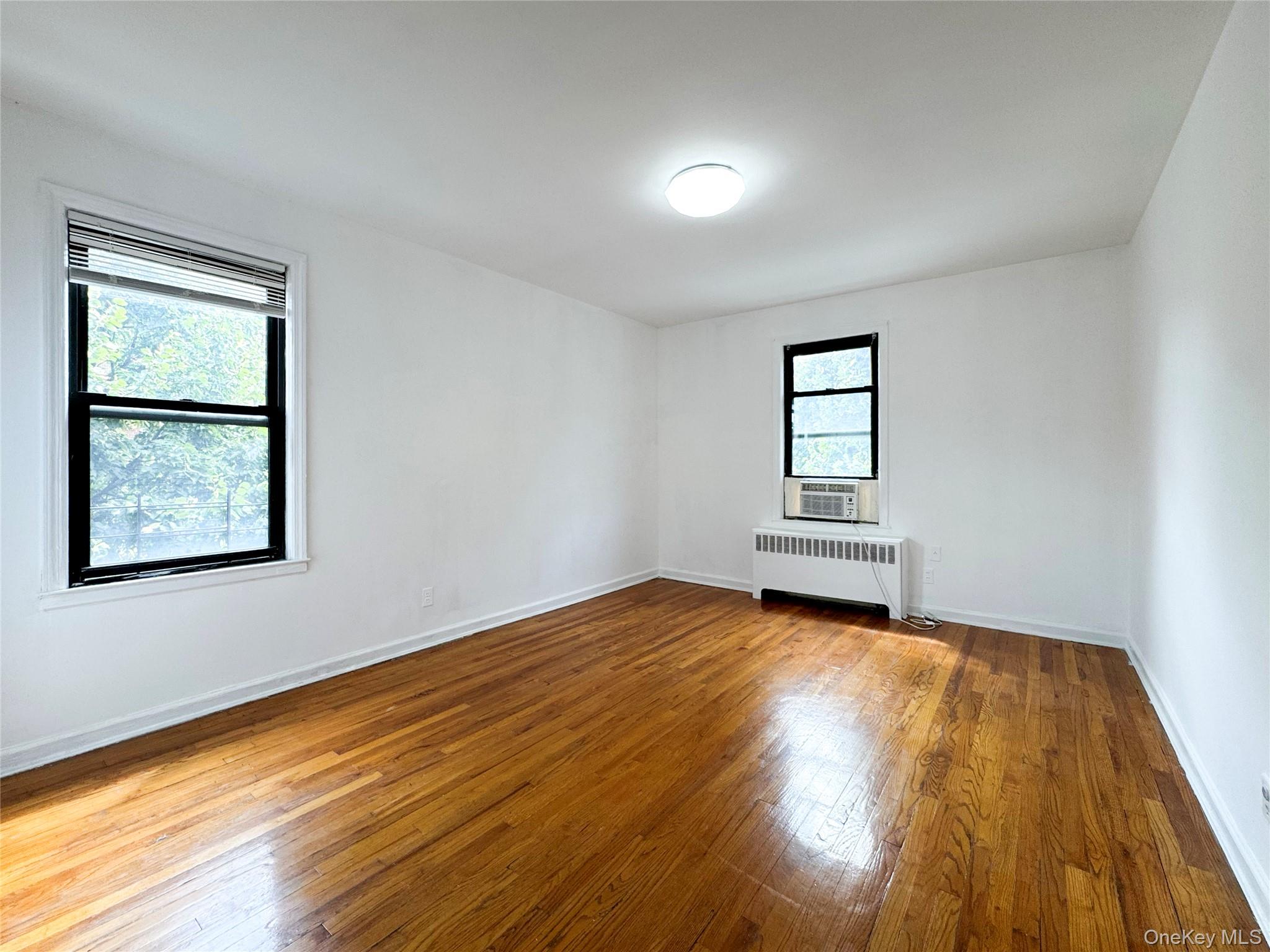 37-31 149th st # 2m, Flushing, NY 11354