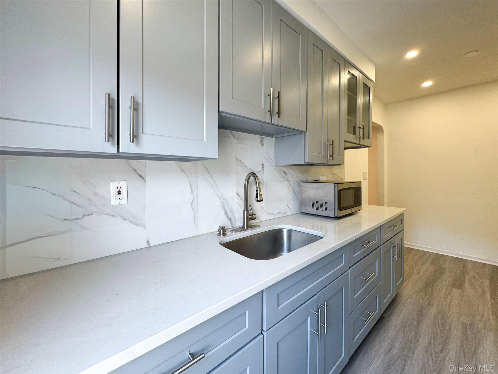 37-31 149th st # 2m, Flushing, NY 11354