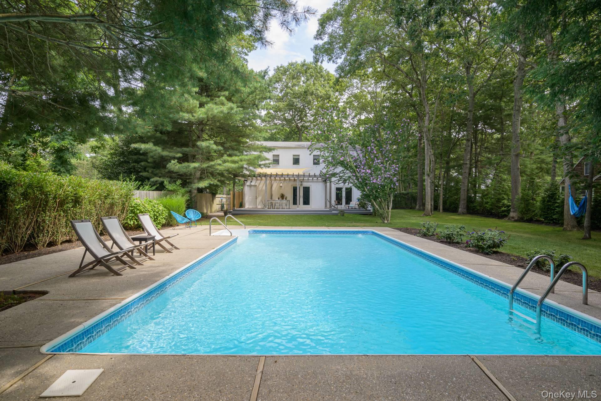 175 Warfield Way, Southampton, NY 11968