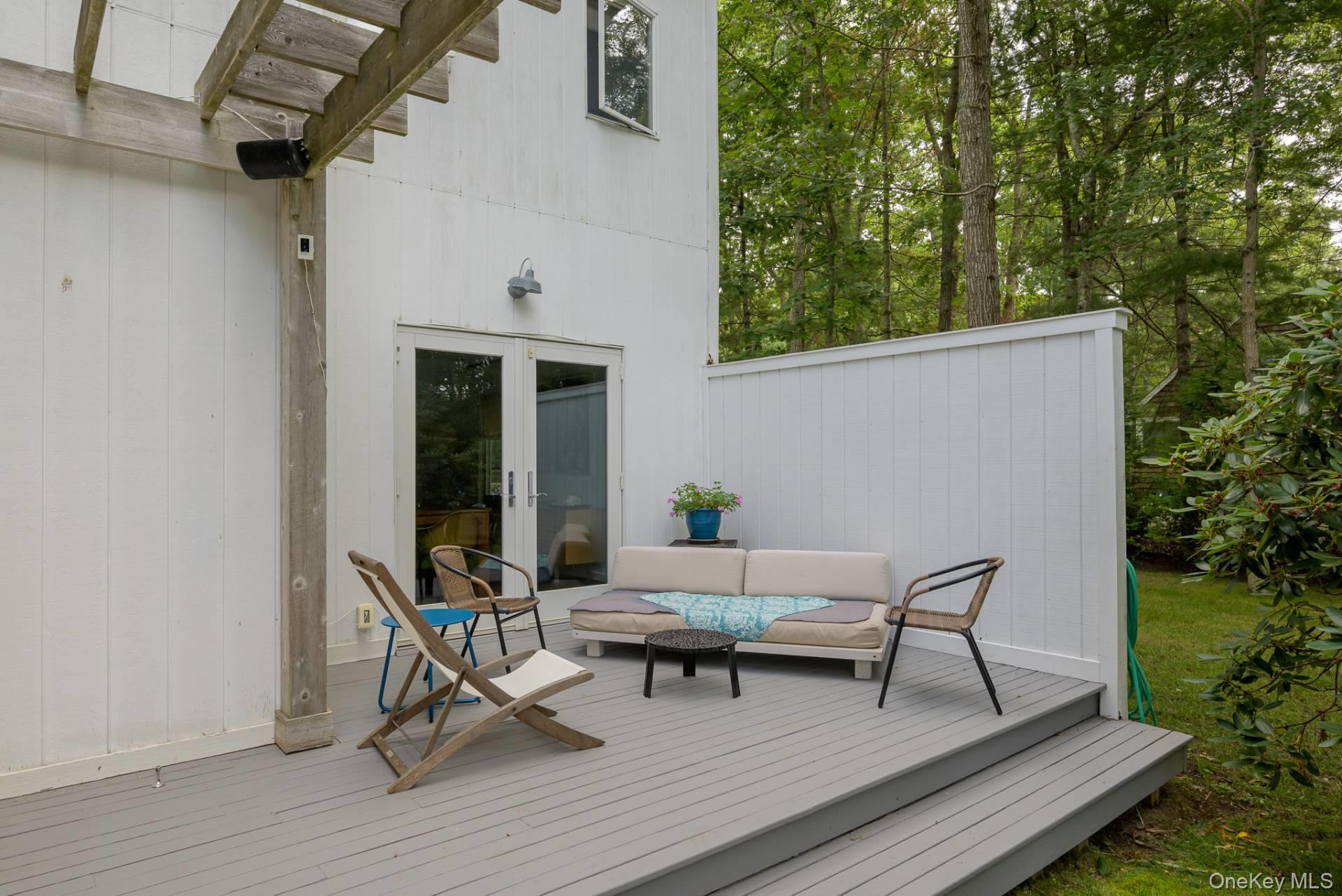 175 Warfield Way, Southampton, NY 11968