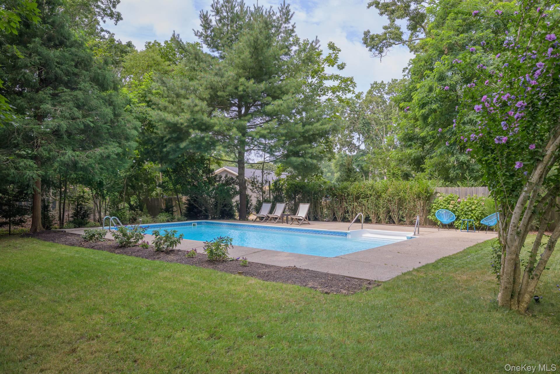 175 Warfield Way, Southampton, NY 11968