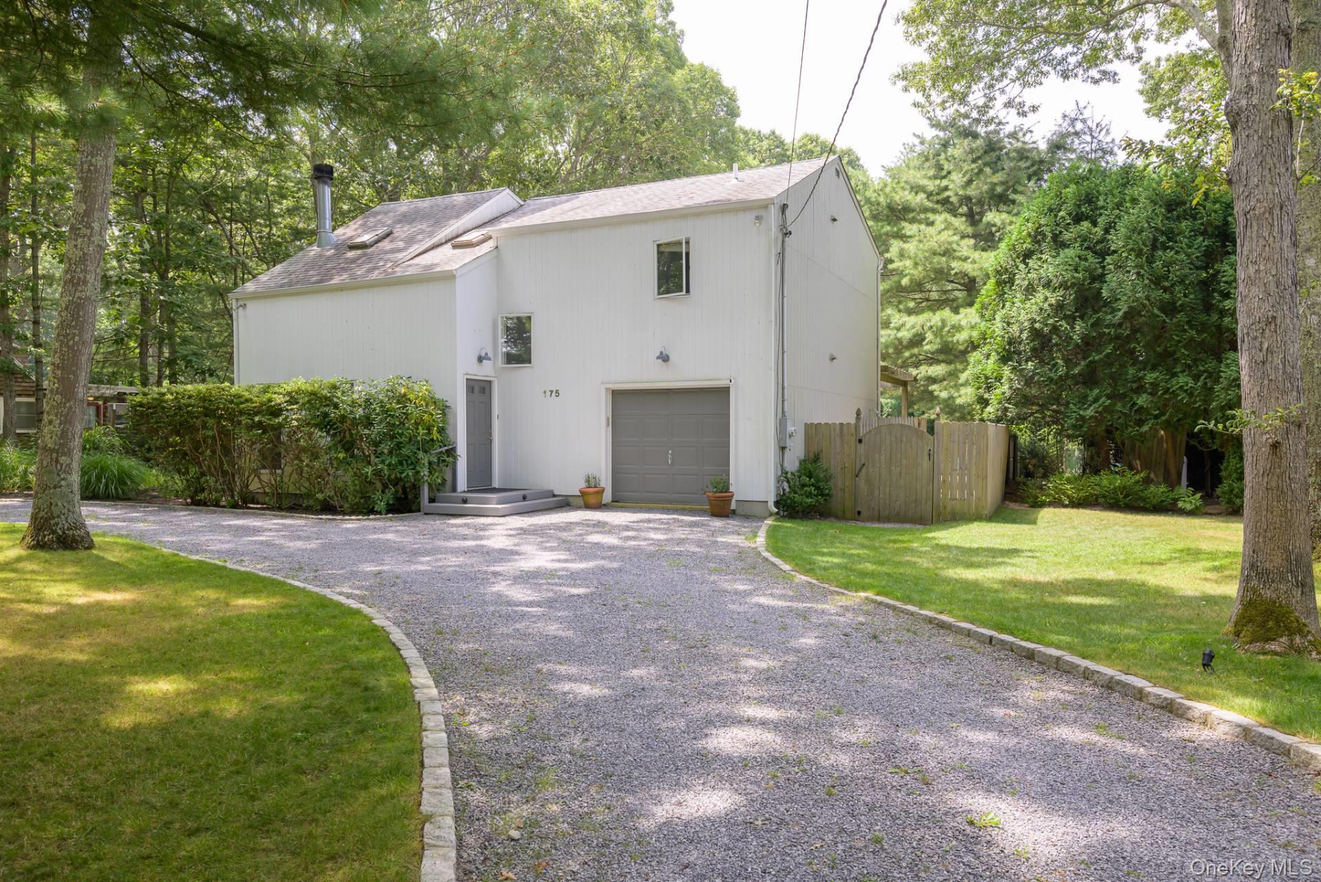 175 Warfield Way, Southampton, NY 11968