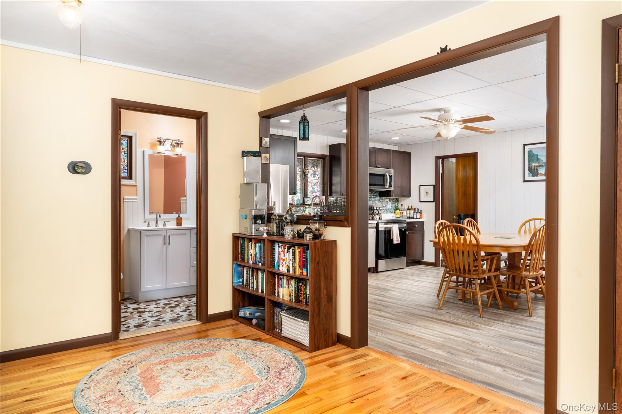 16 Daisy Place, Selden, NY 11784