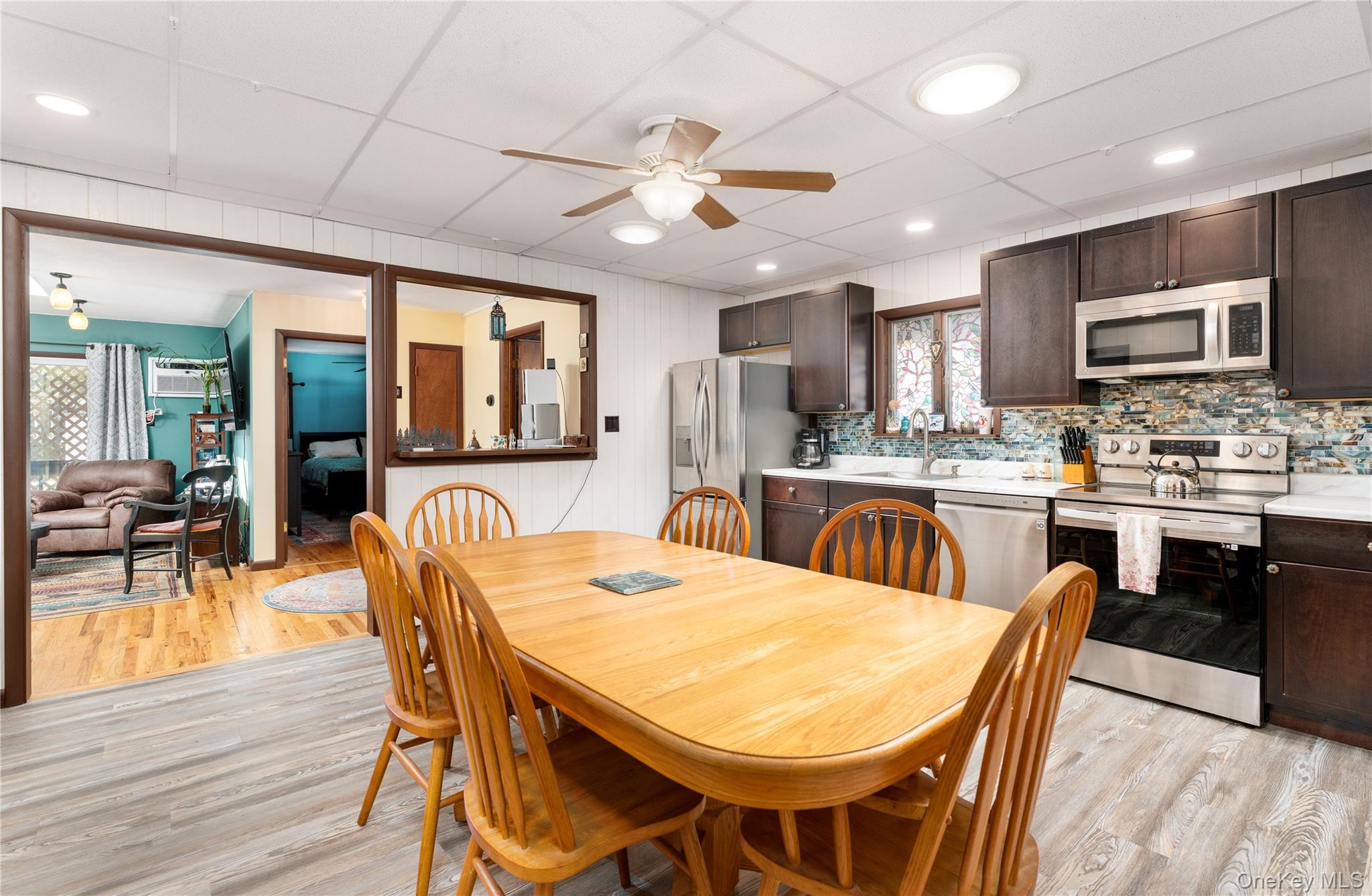 16 Daisy Place, Selden, NY 11784