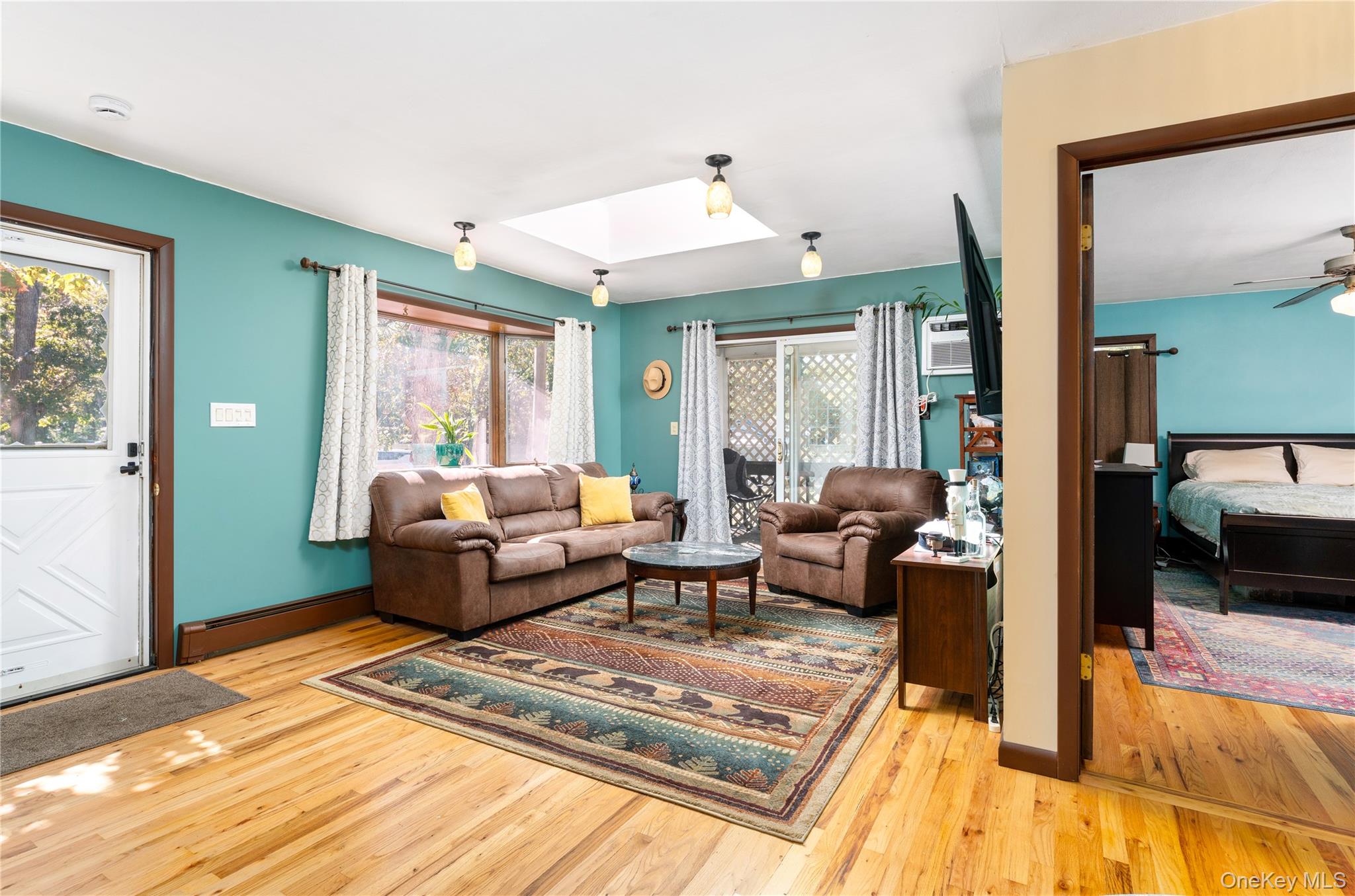 16 Daisy Place, Selden, NY 11784