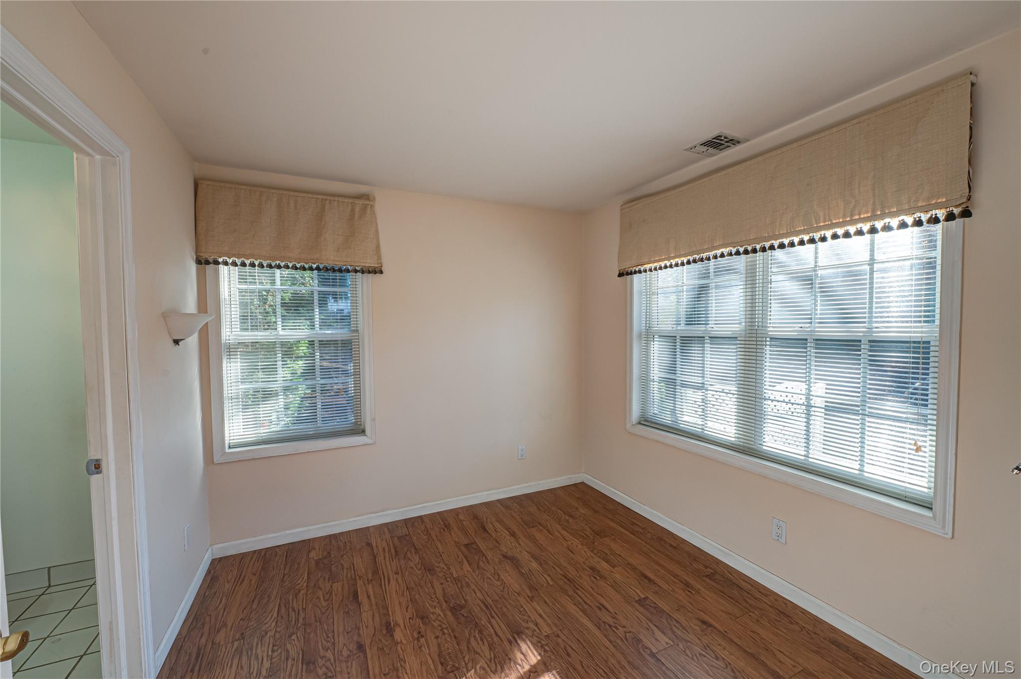 1113 Savoy Drive, Melville, NY 11747