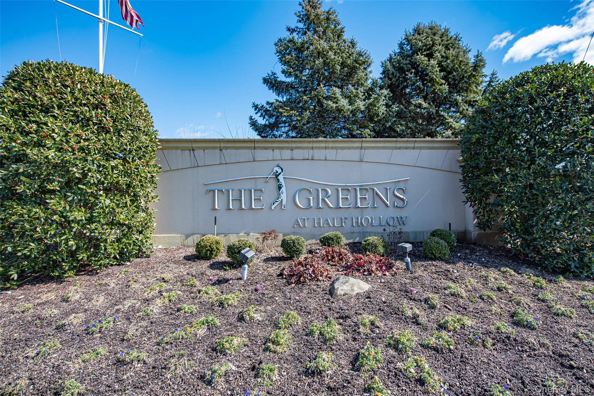 1113 Savoy Drive, Melville, NY 11747