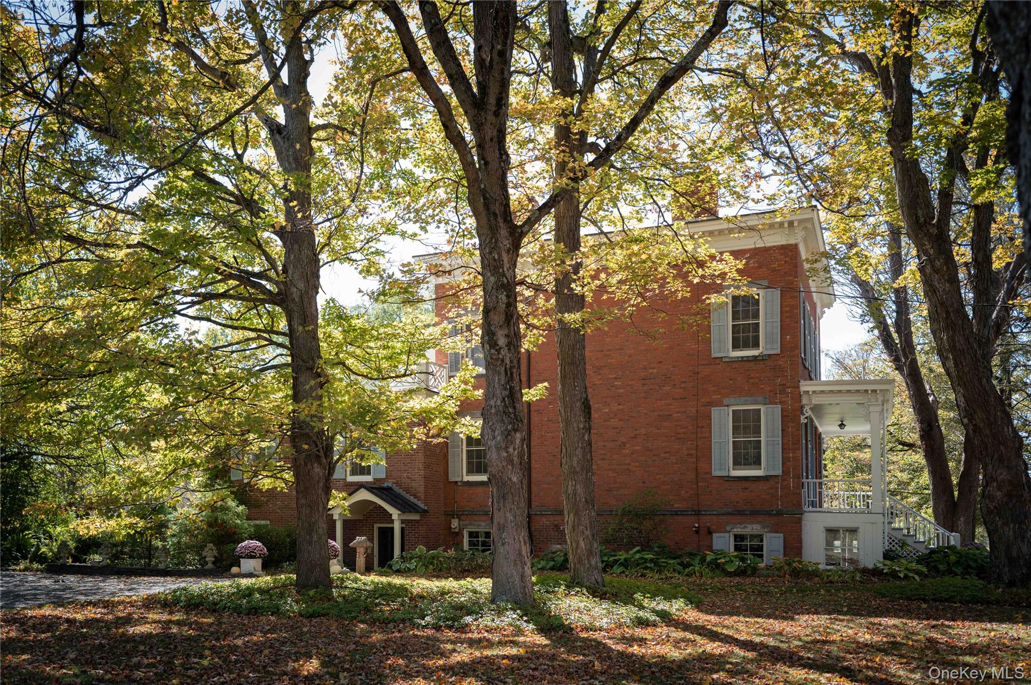 1281 Woods Road, Germantown, NY 12526