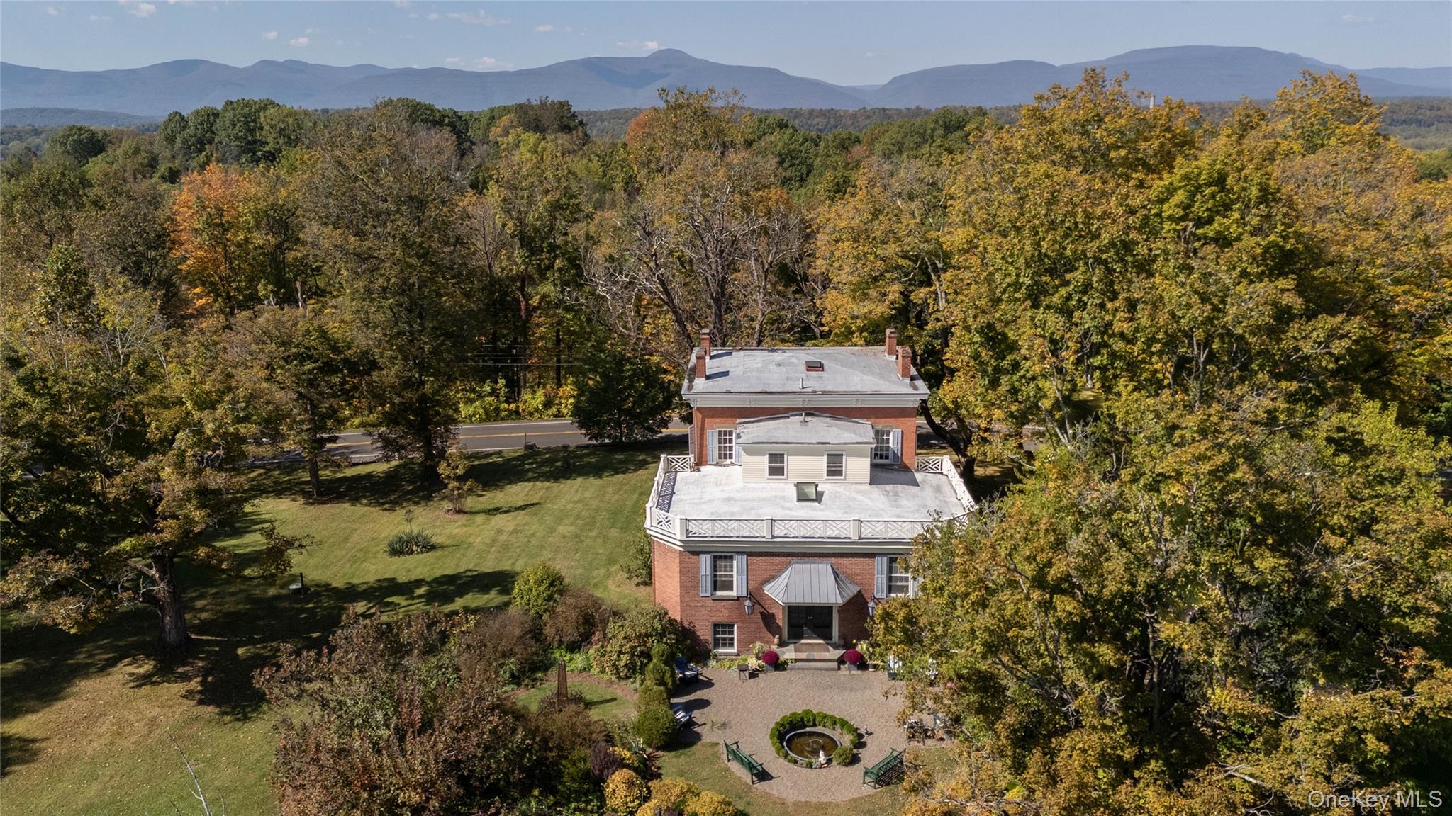 1281 Woods Road, Germantown, NY 12526