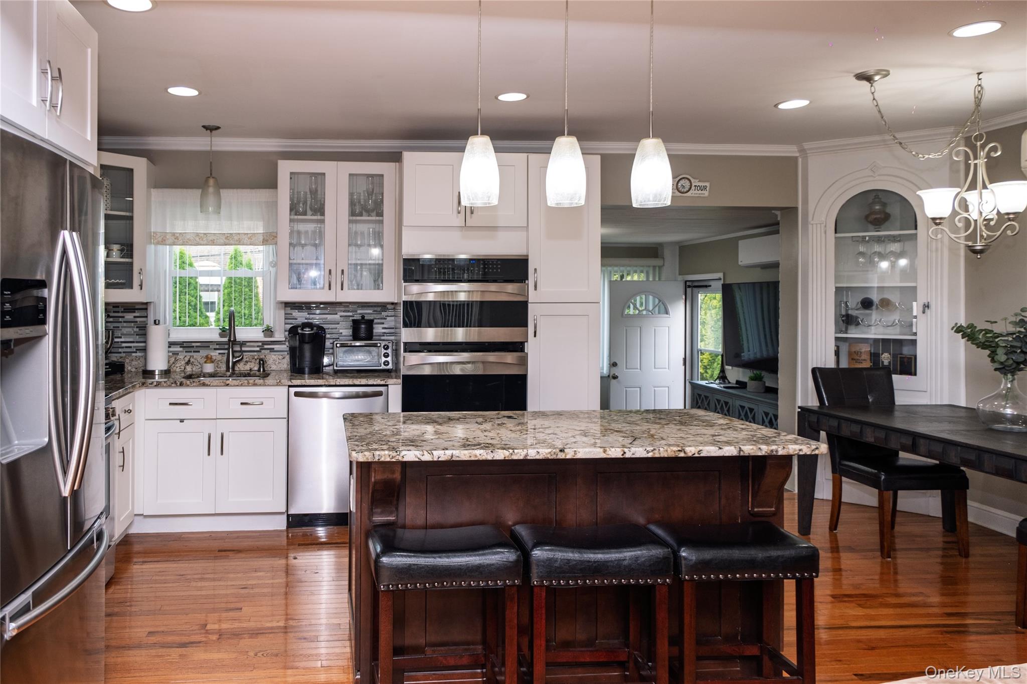 217 Elton Road, Stewart Manor, NY 11530