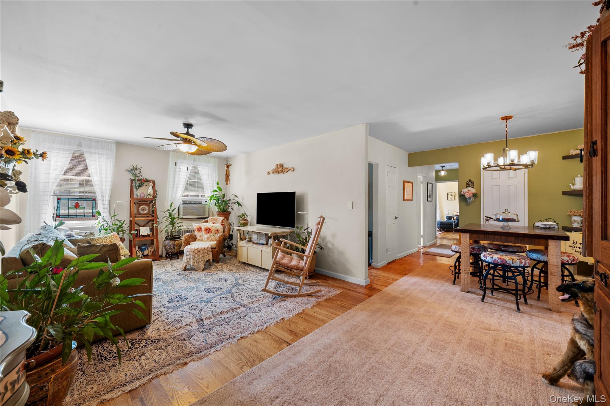 200 N Village Avenue # E-8, Rockville Centre, NY 11570