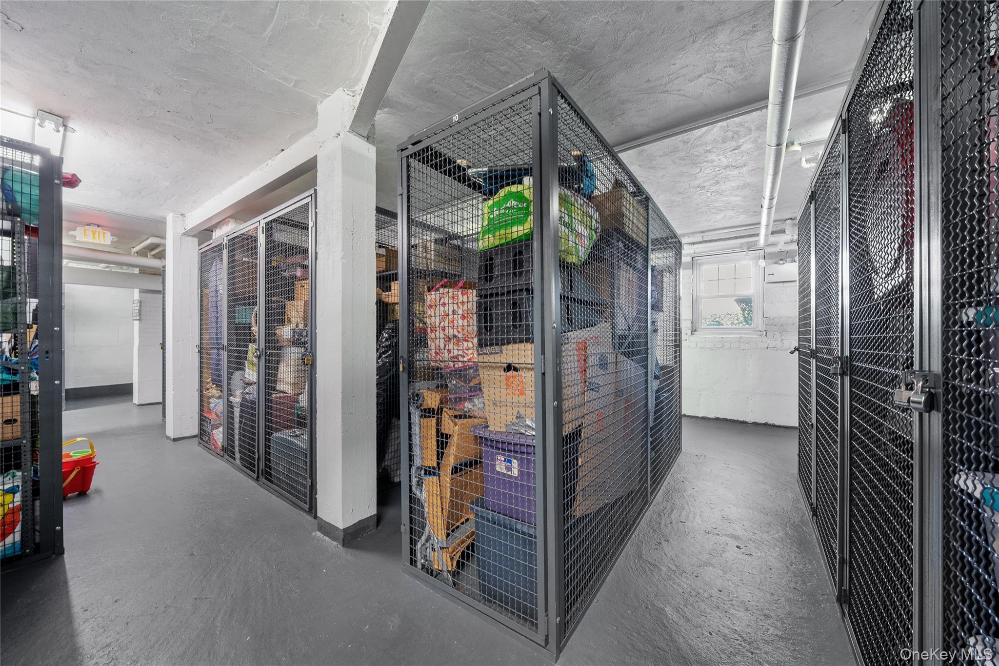 200 N Village Avenue # E-8, Rockville Centre, NY 11570