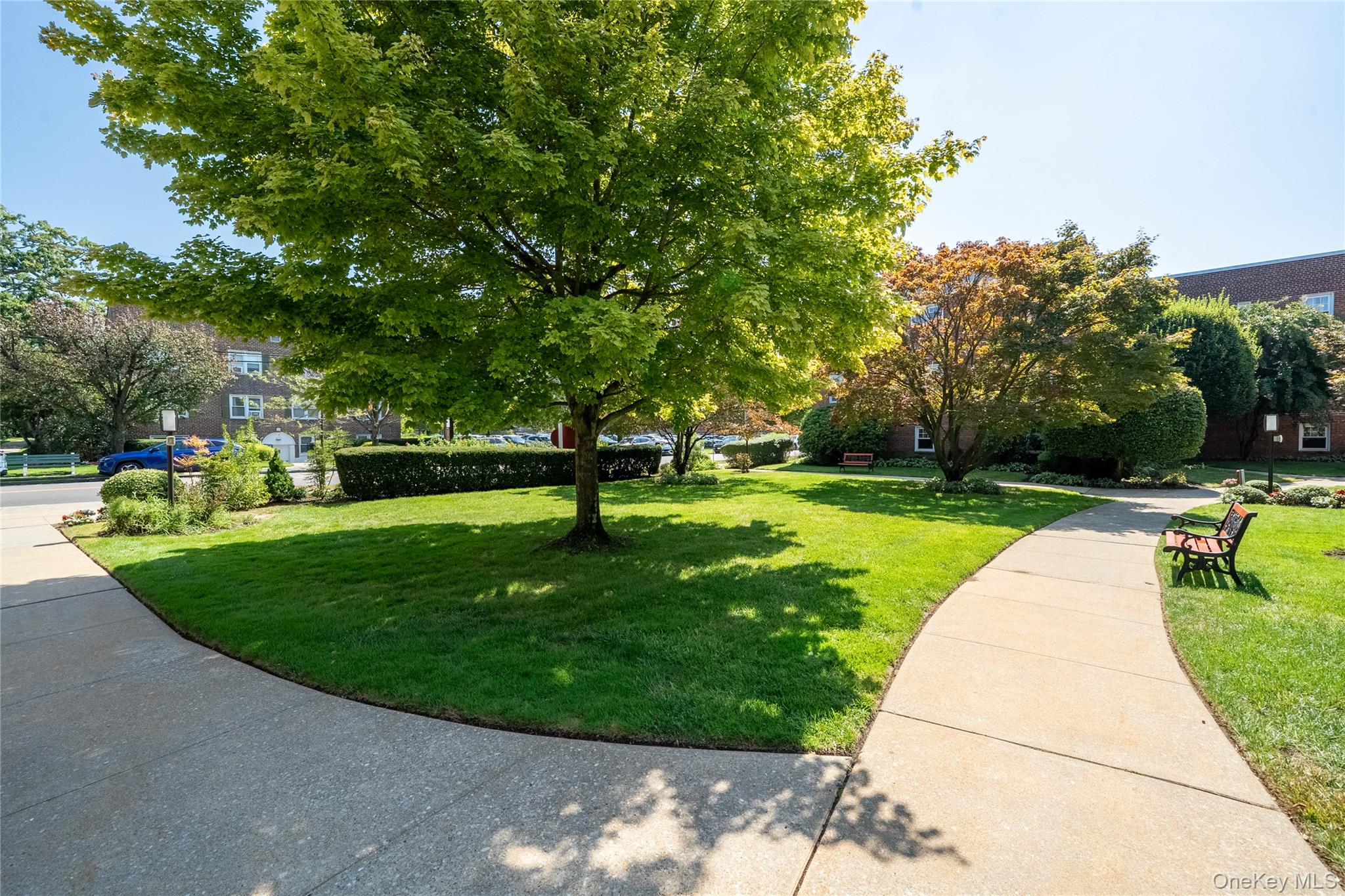 200 N Village Avenue # E-8, Rockville Centre, NY 11570