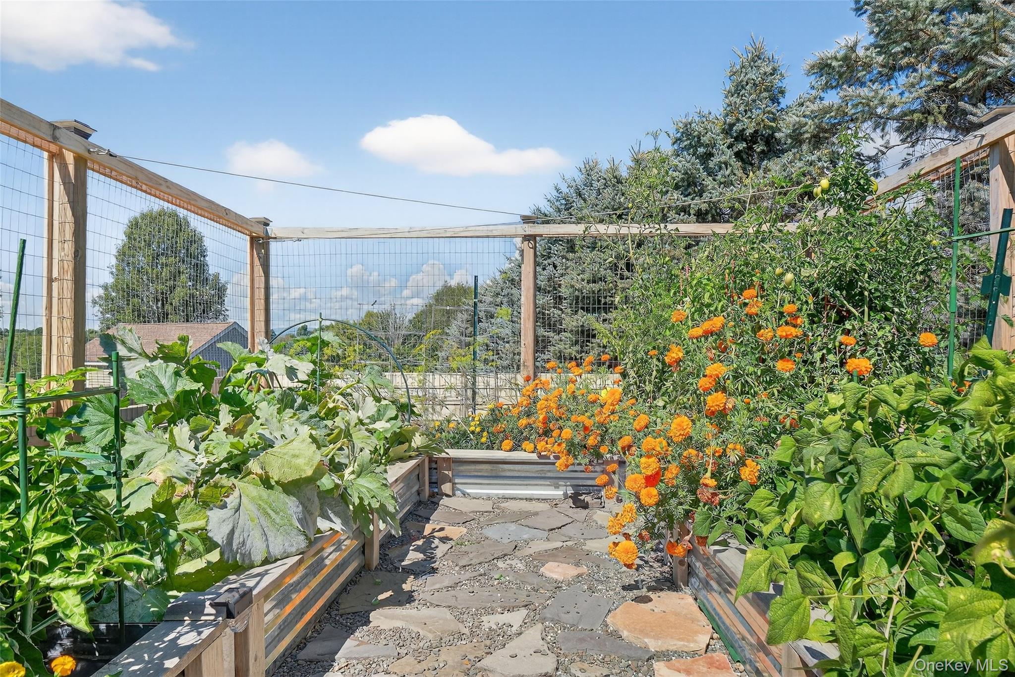 31 Trapps View Farm Road, Wallkill, NY 12589