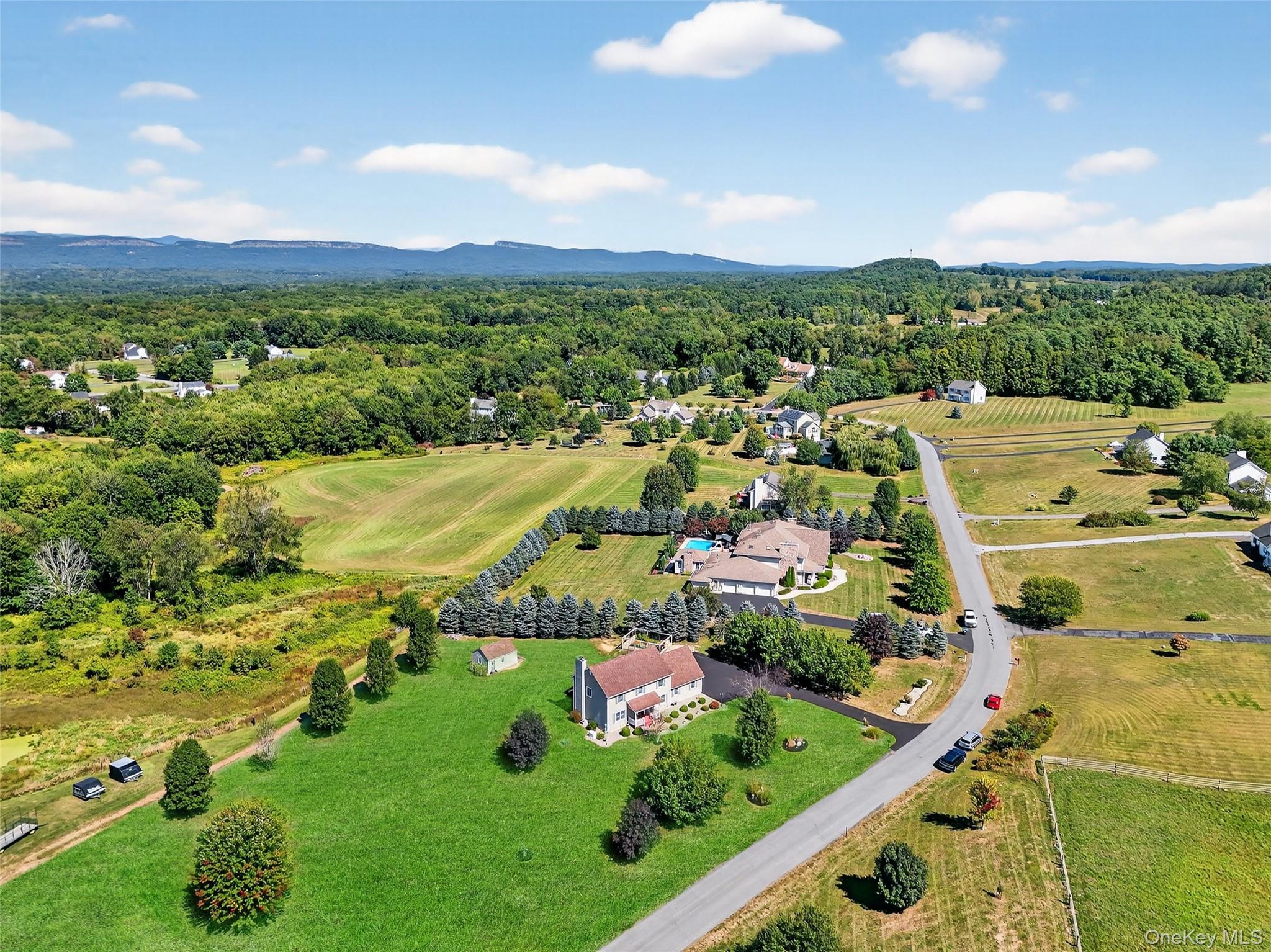 31 Trapps View Farm Road, Wallkill, NY 12589