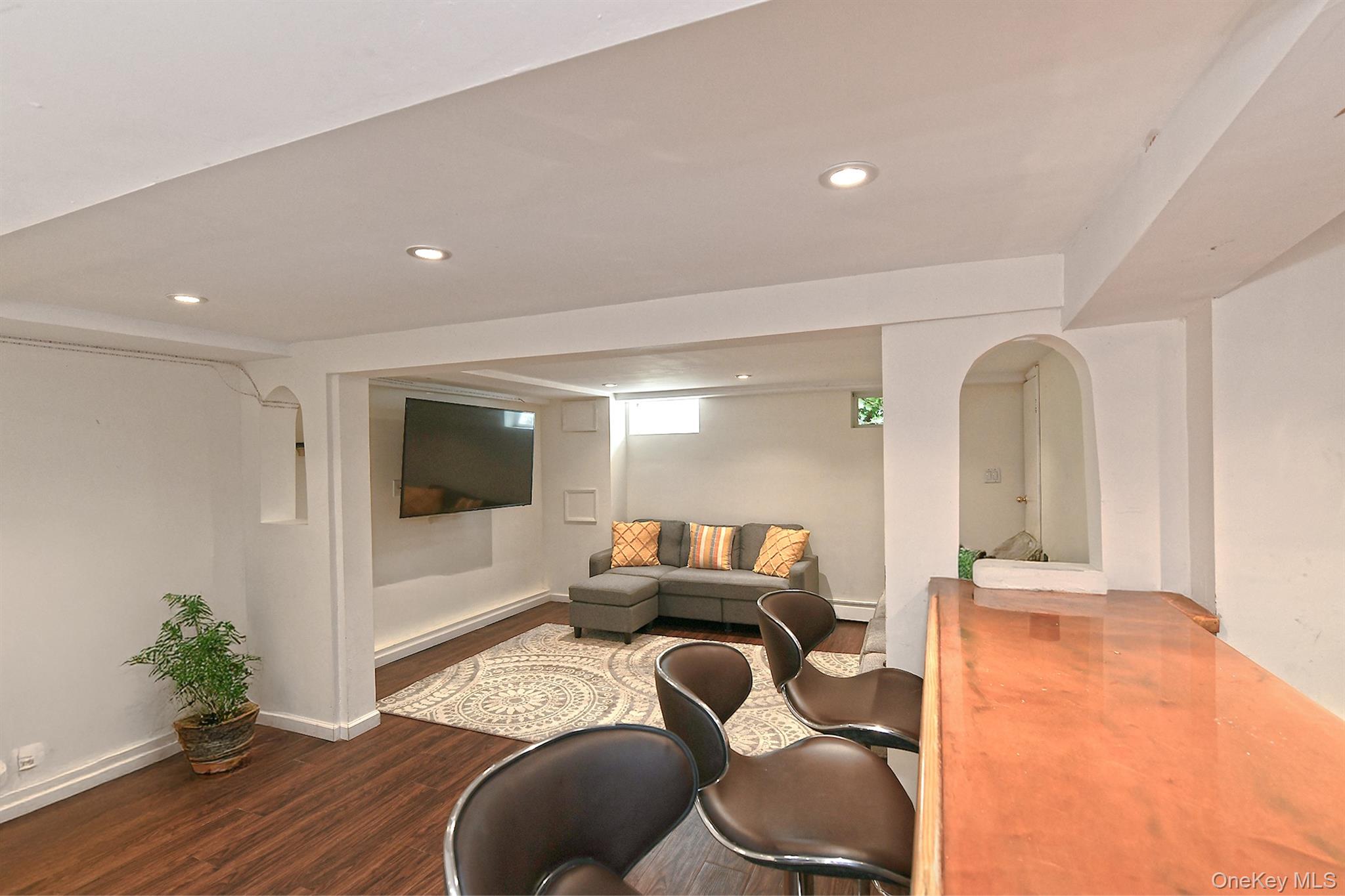 899 Brent Drive, Wantagh, NY 11793