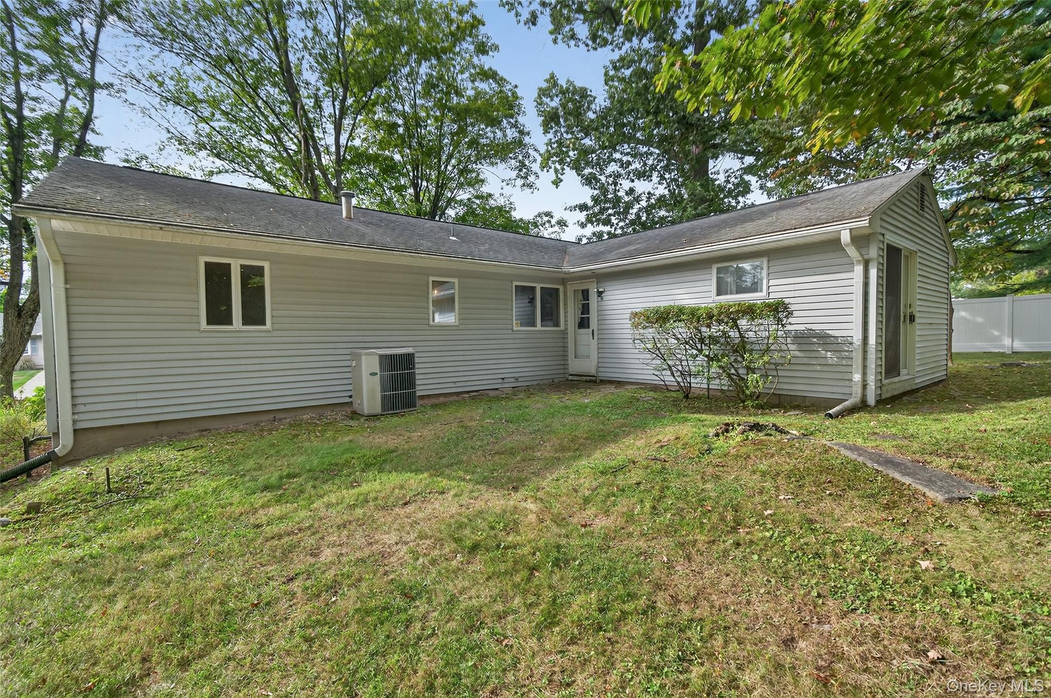 33 Windwood Drive, Newburgh, NY 12550