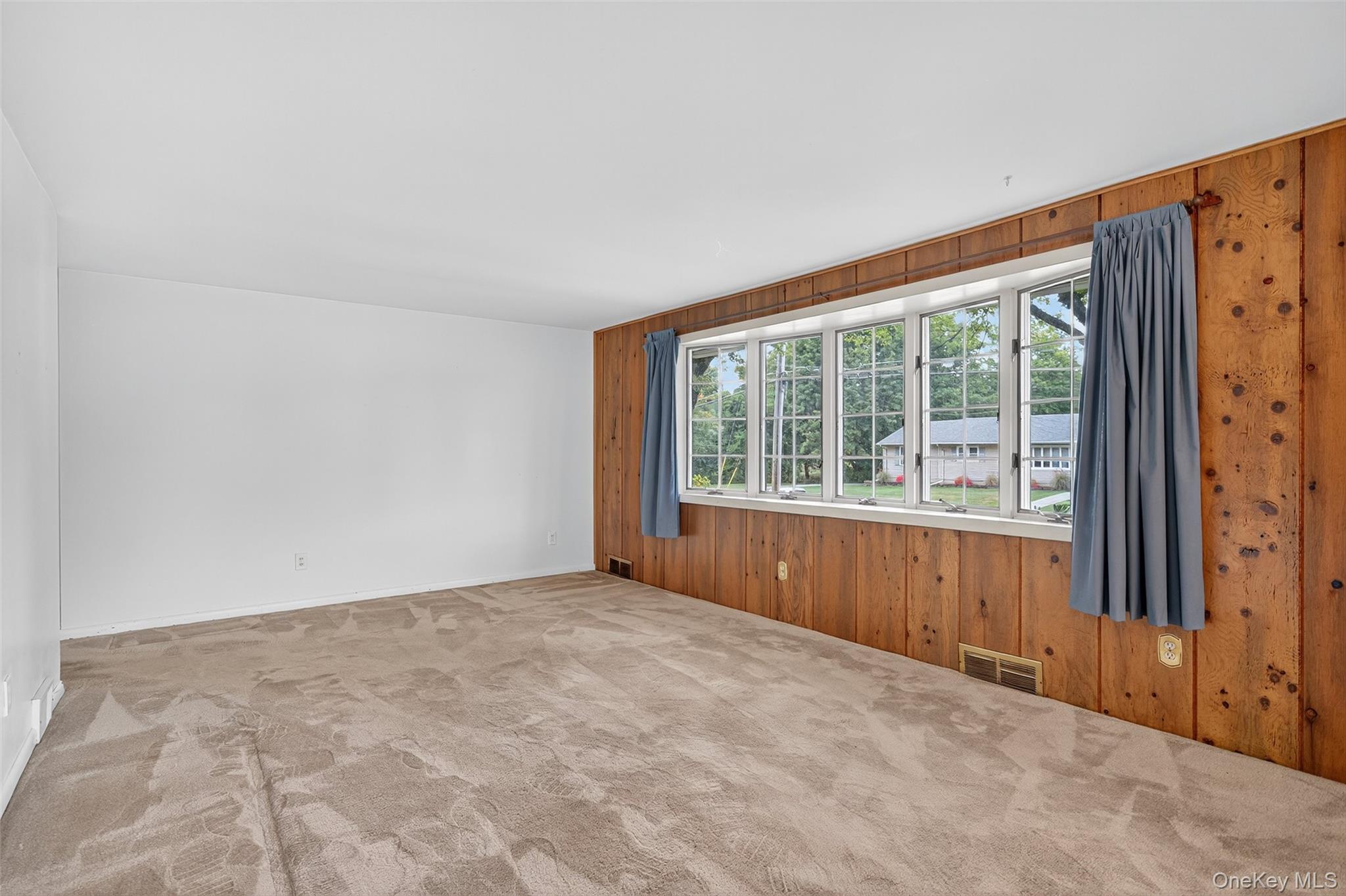 33 Windwood Drive, Newburgh, NY 12550