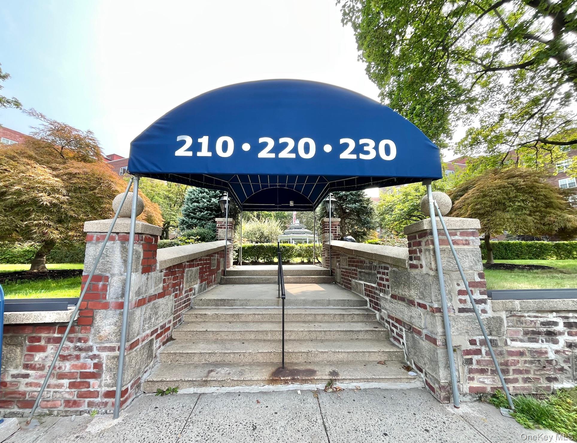 210 Pelham Road # 4G, New Rochelle, NY 10805