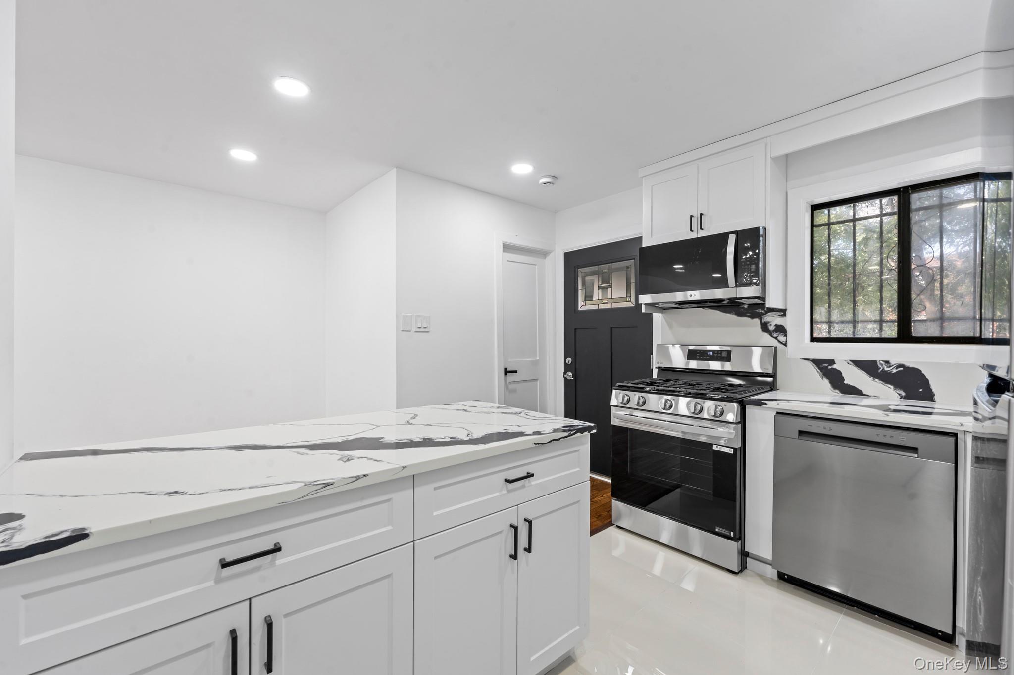 923 Rockaway Avenue, Brooklyn, NY 11212