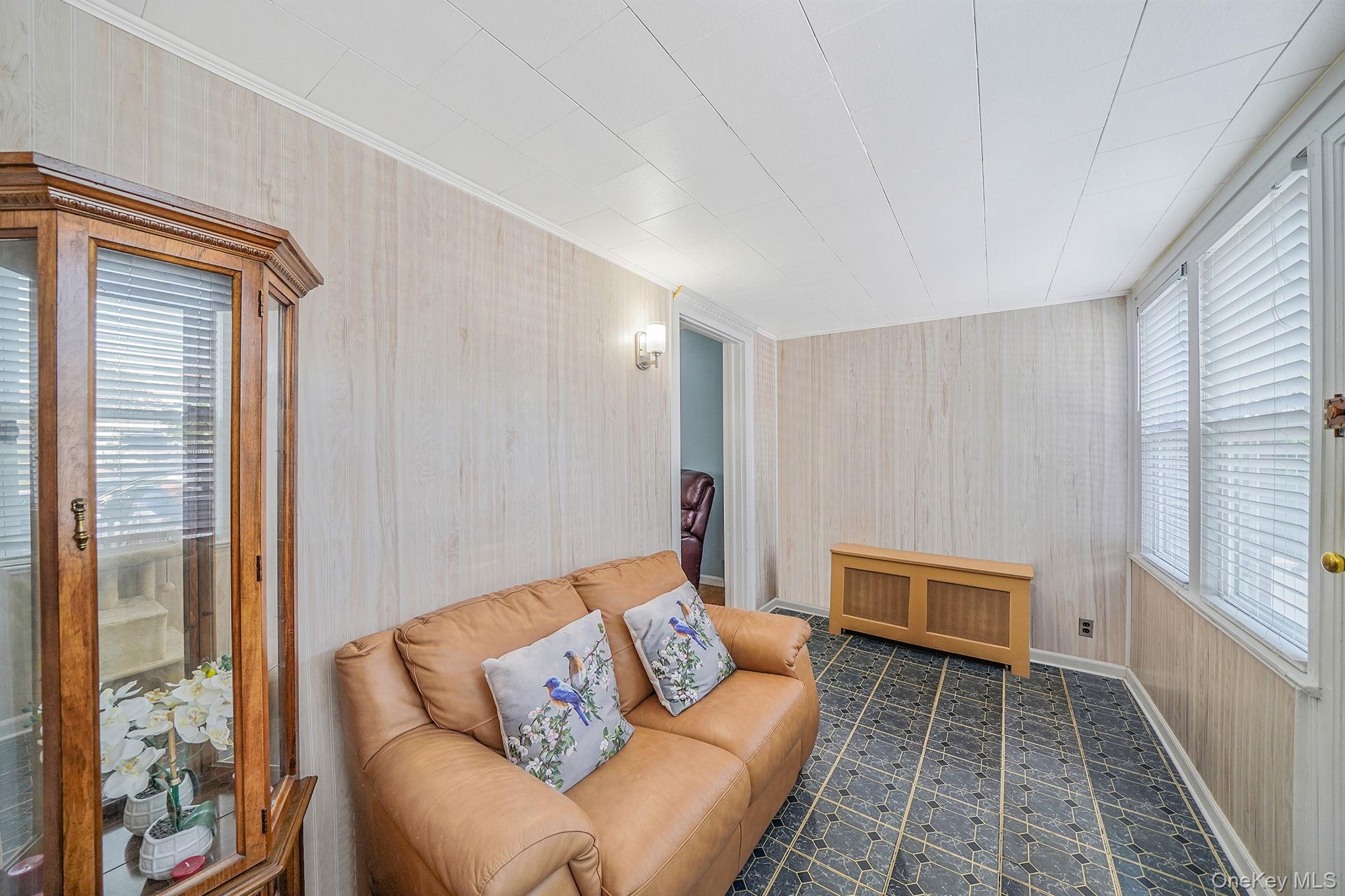 256-12 87th Road, Floral Park, NY 11001