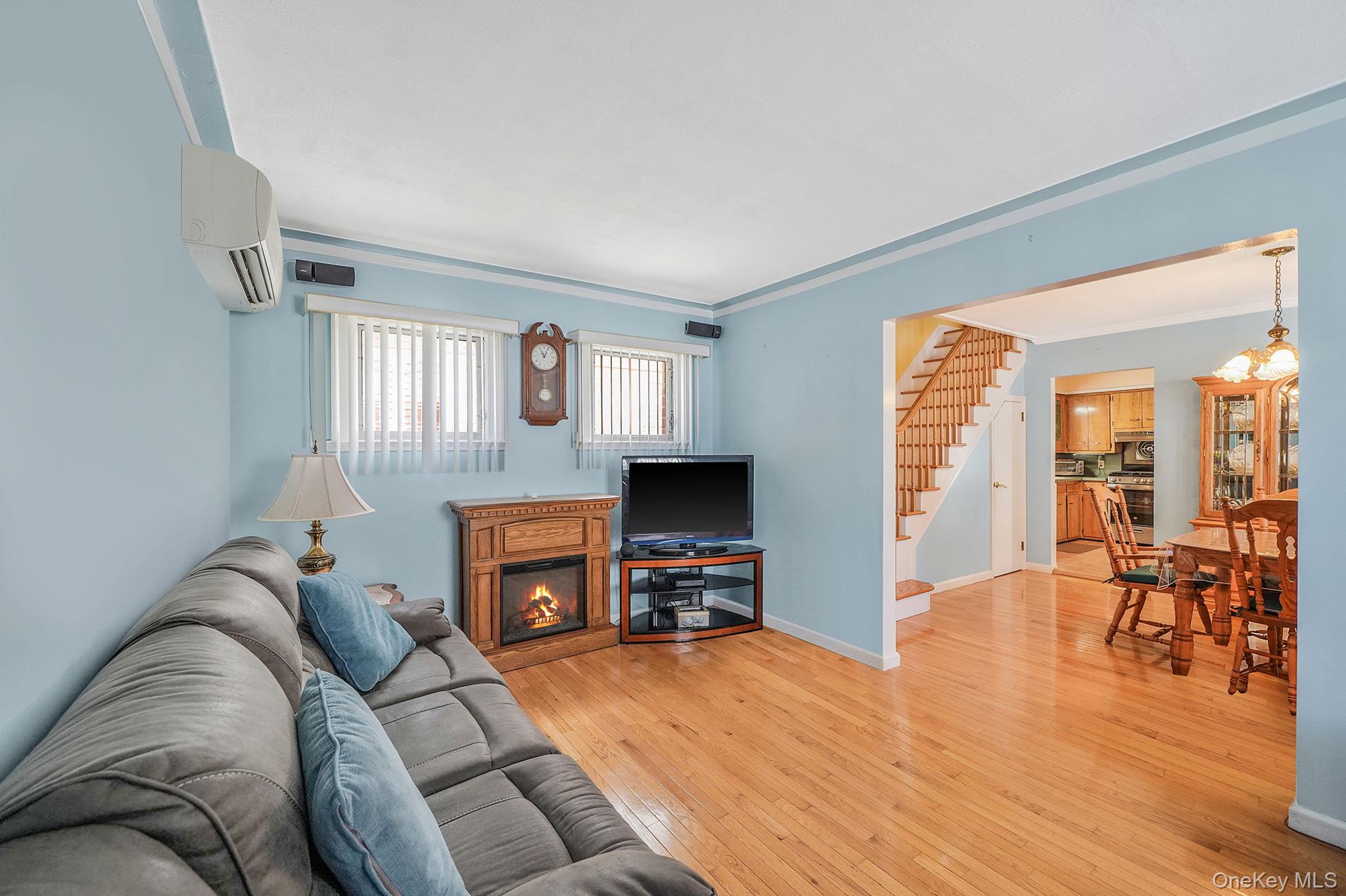 256-12 87th Road, Floral Park, NY 11001