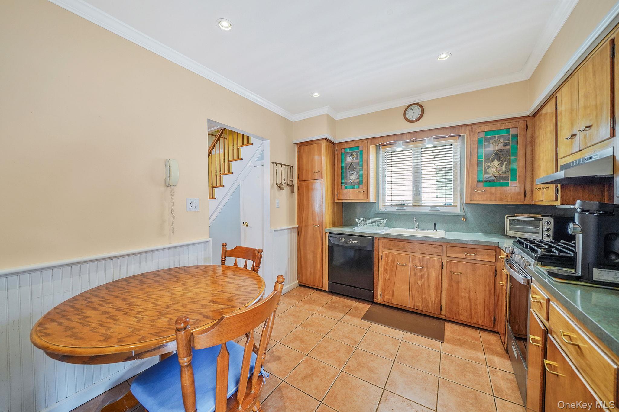 256-12 87th Road, Floral Park, NY 11001