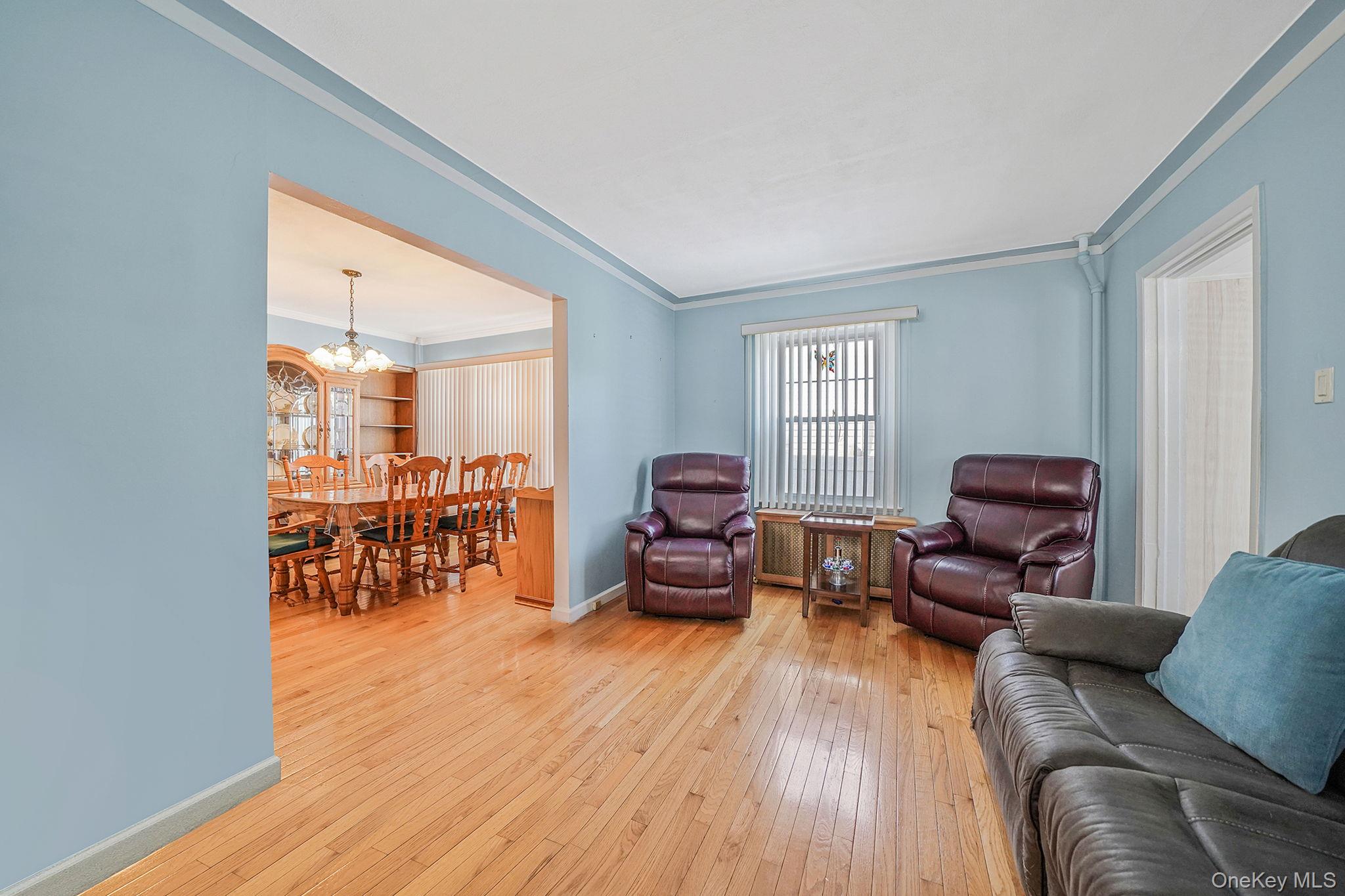 256-12 87th Road, Floral Park, NY 11001