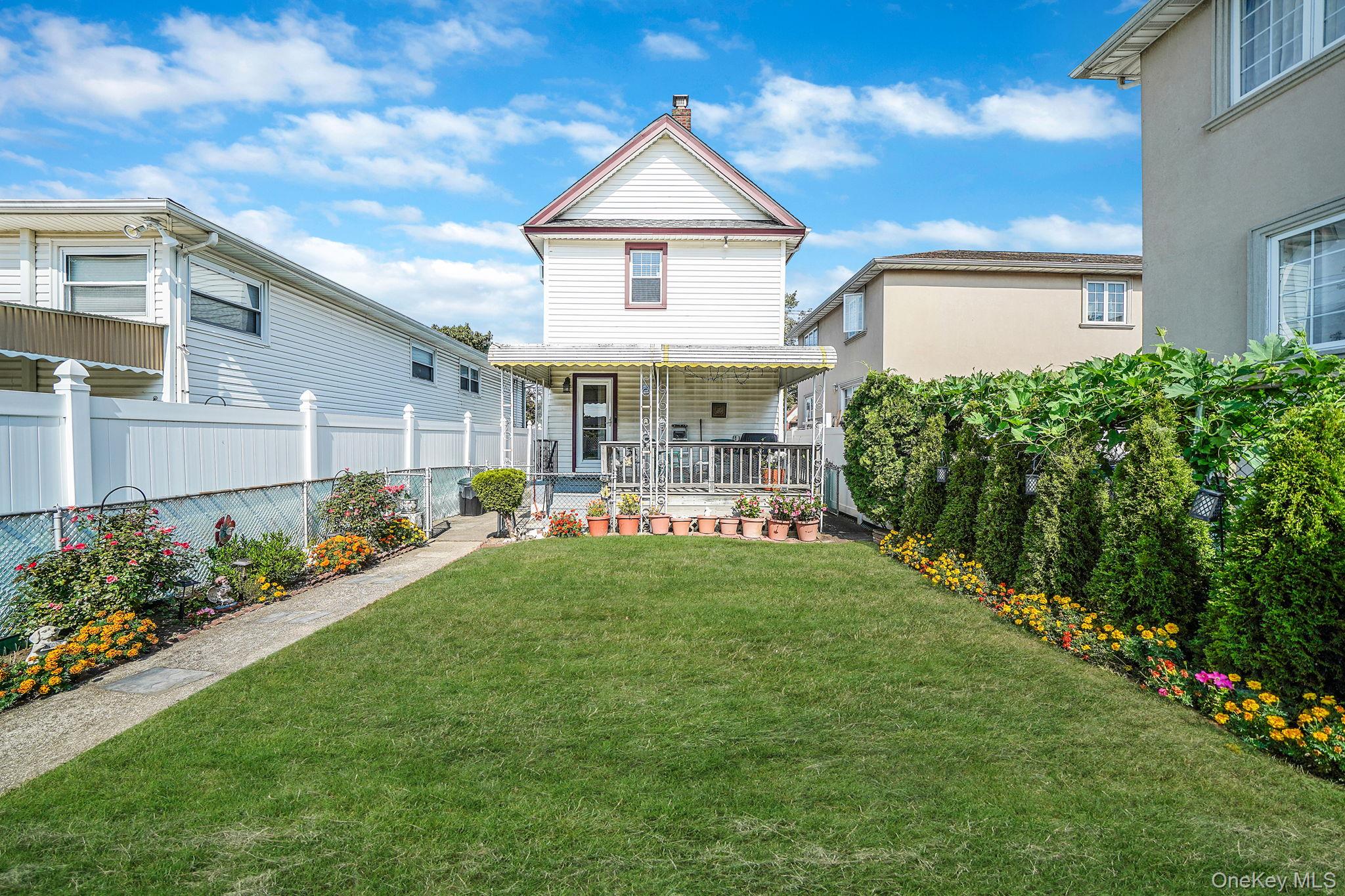 256-12 87th Road, Floral Park, NY 11001