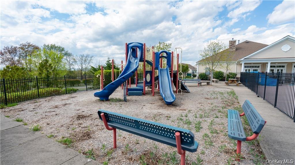 29 Banbury Way # 1104, Newburgh, NY 12550