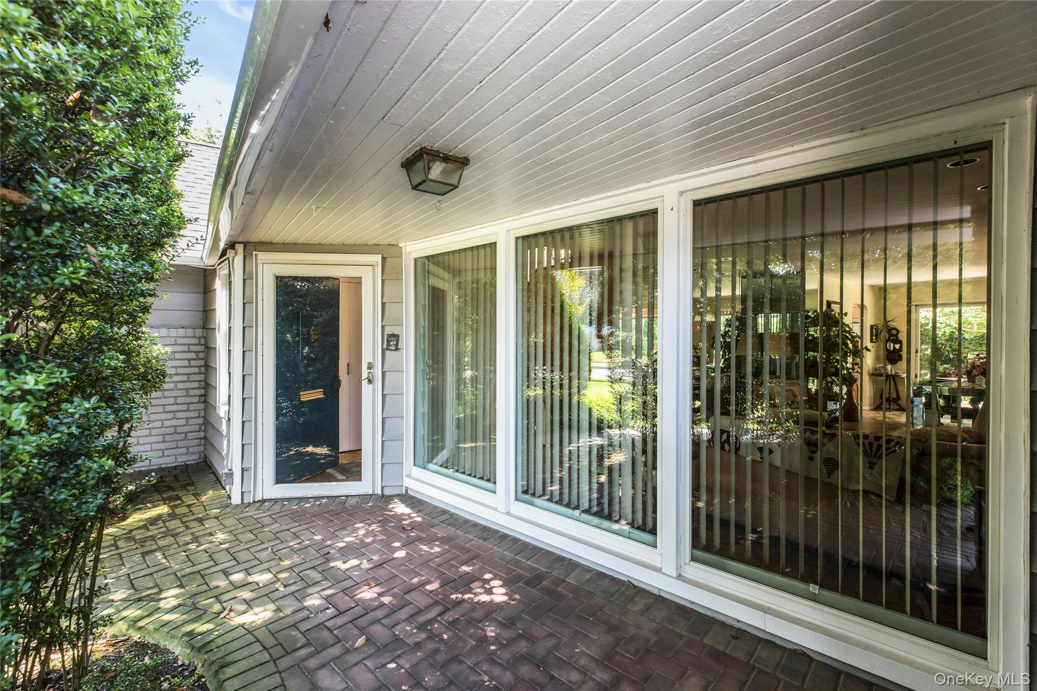 335 Smith Street, Merrick, NY 11566