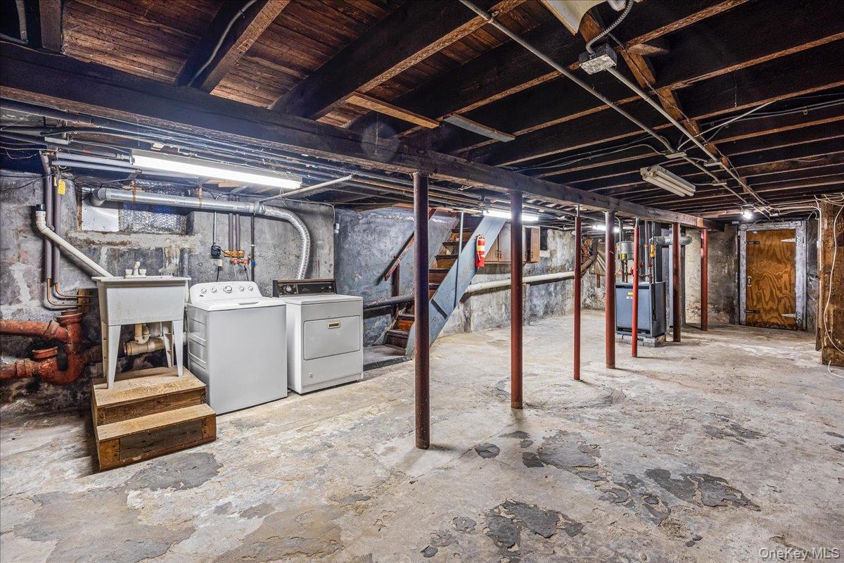 4307 149th Street, Flushing, NY 11355