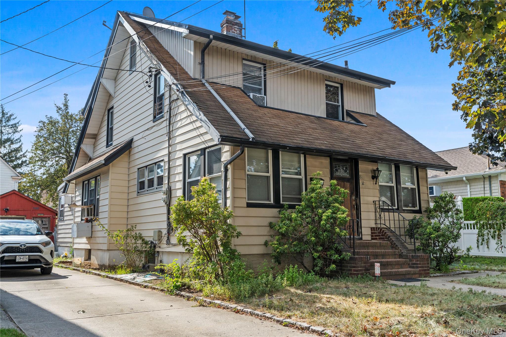 8732 258th Street, Floral Park, NY 11001