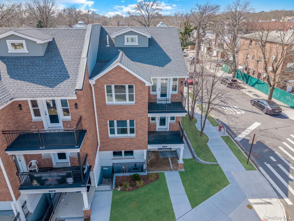 37-02 Francis Lewis Blvd, Bayside, NY 11361
